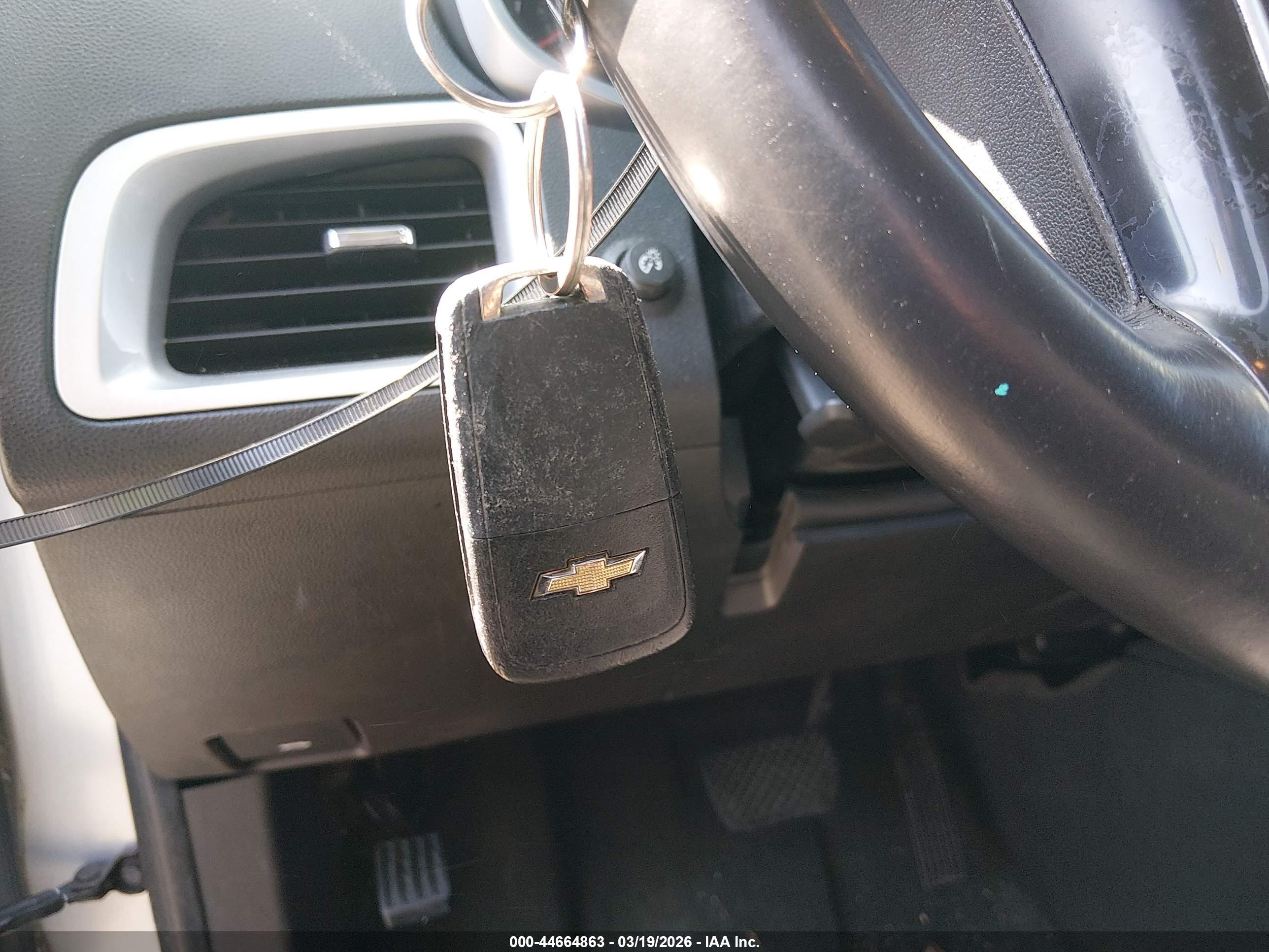CHEVROLET EQUINOX image 11