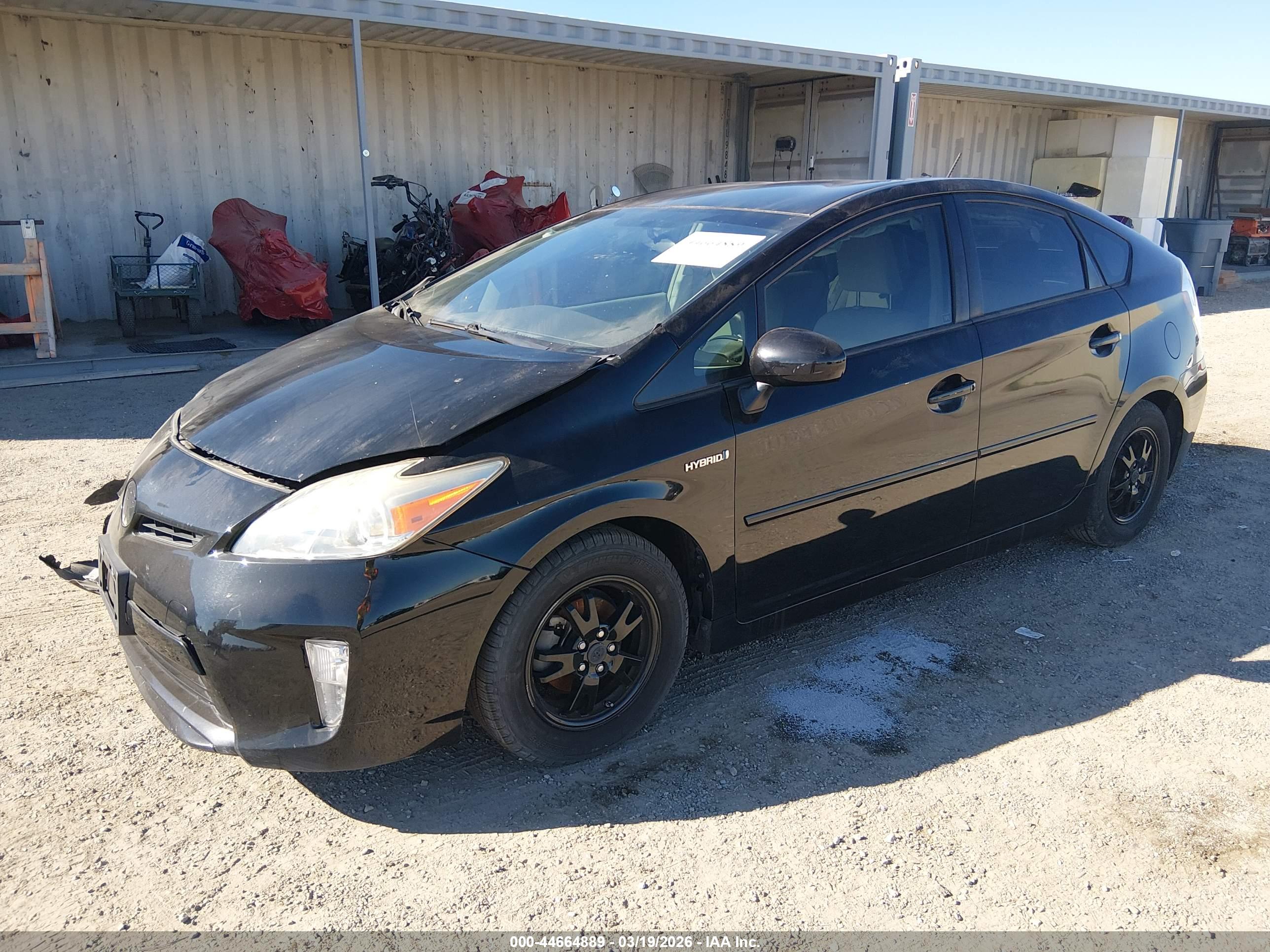 TOYOTA PRIUS image 2