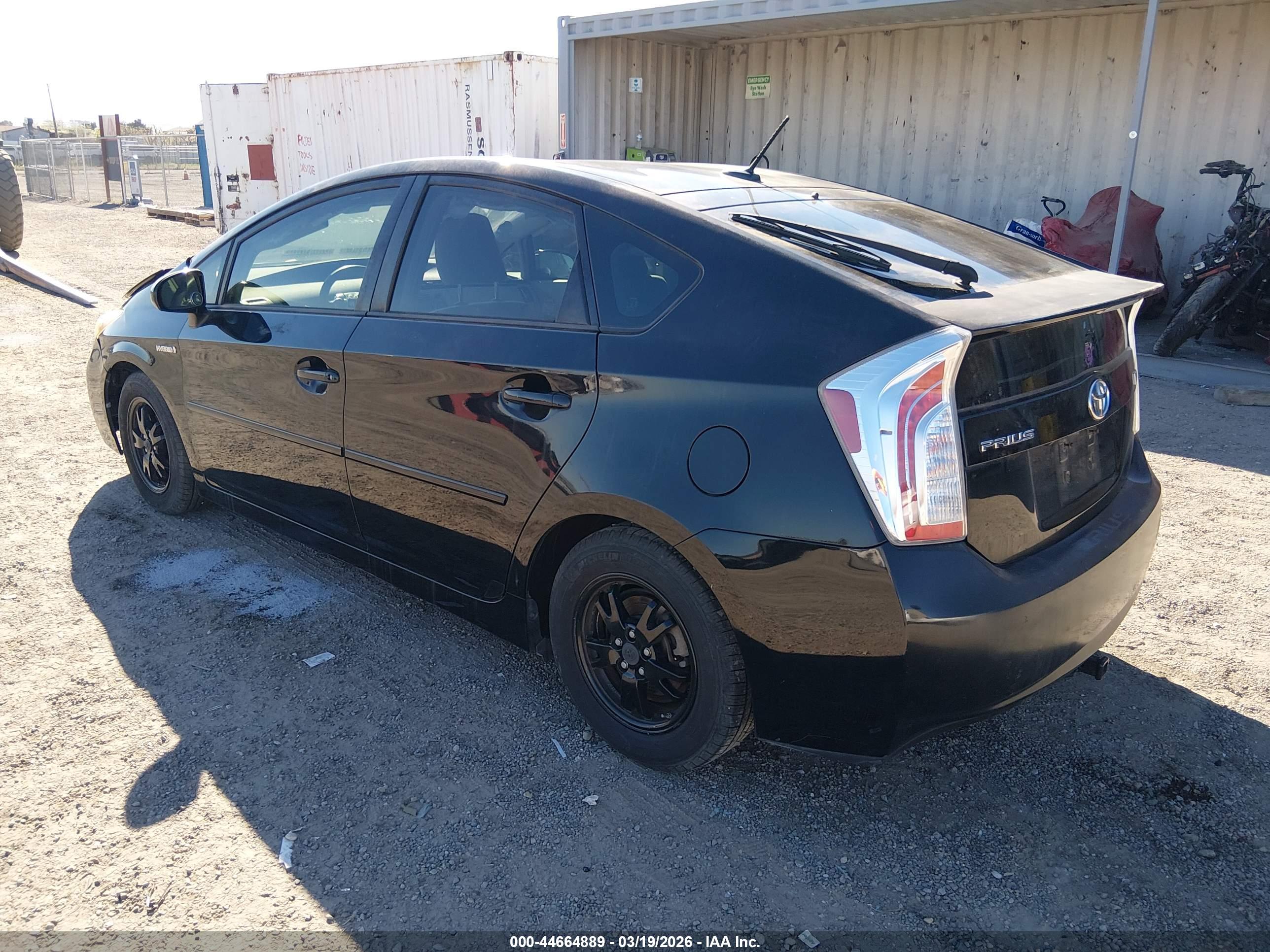 TOYOTA PRIUS image 3