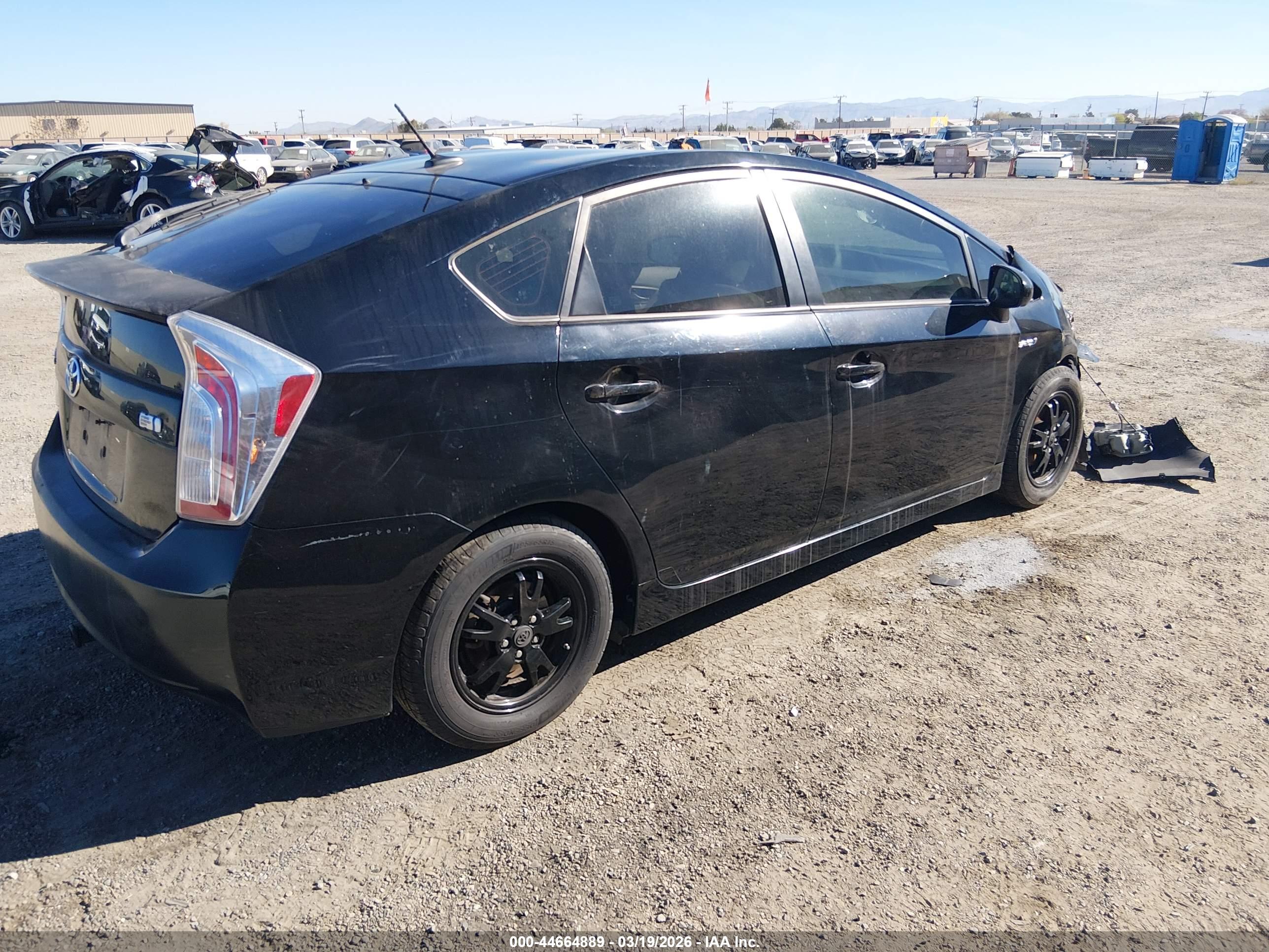 TOYOTA PRIUS image 4