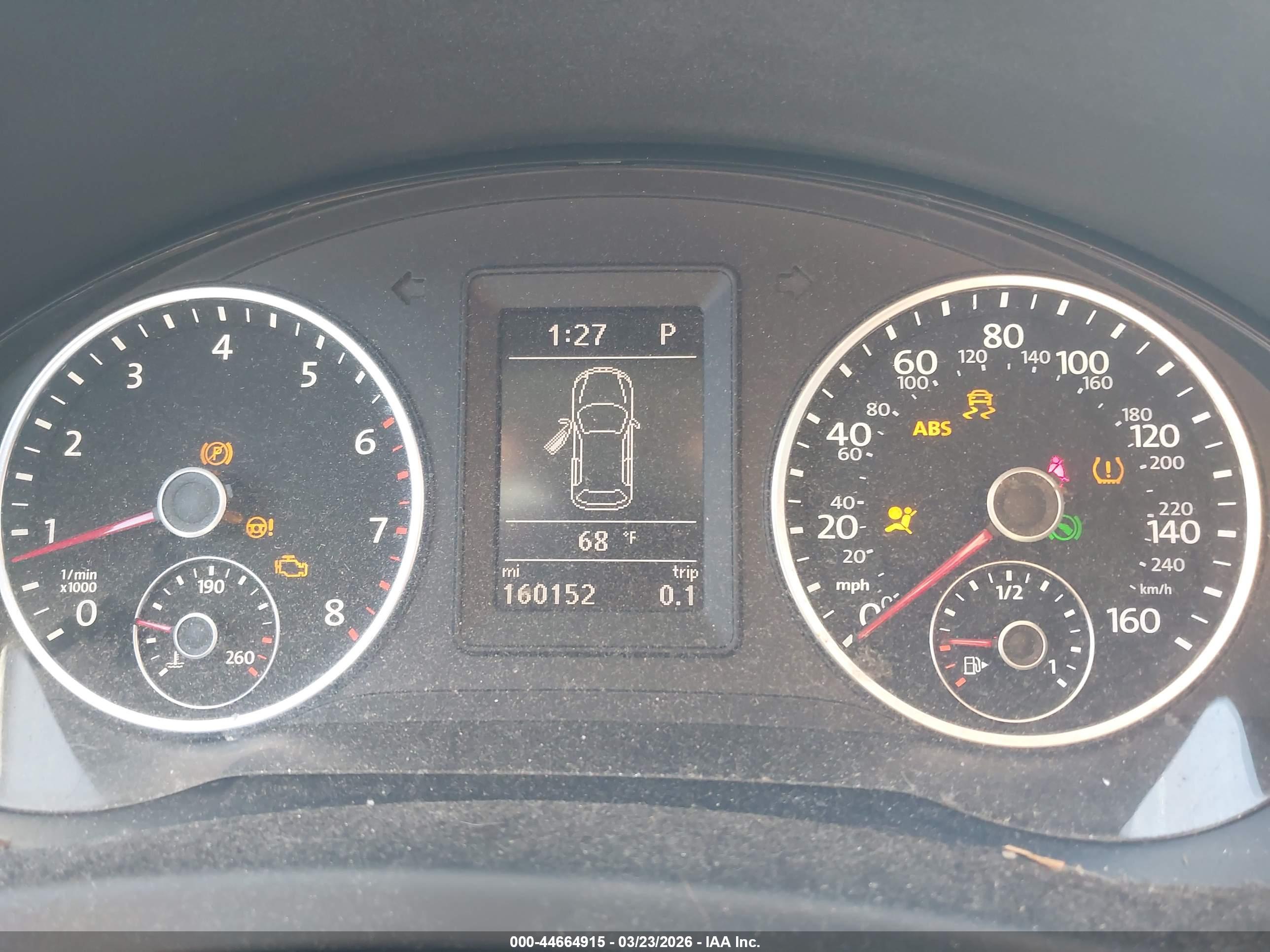 VOLKSWAGEN TIGUAN image 7