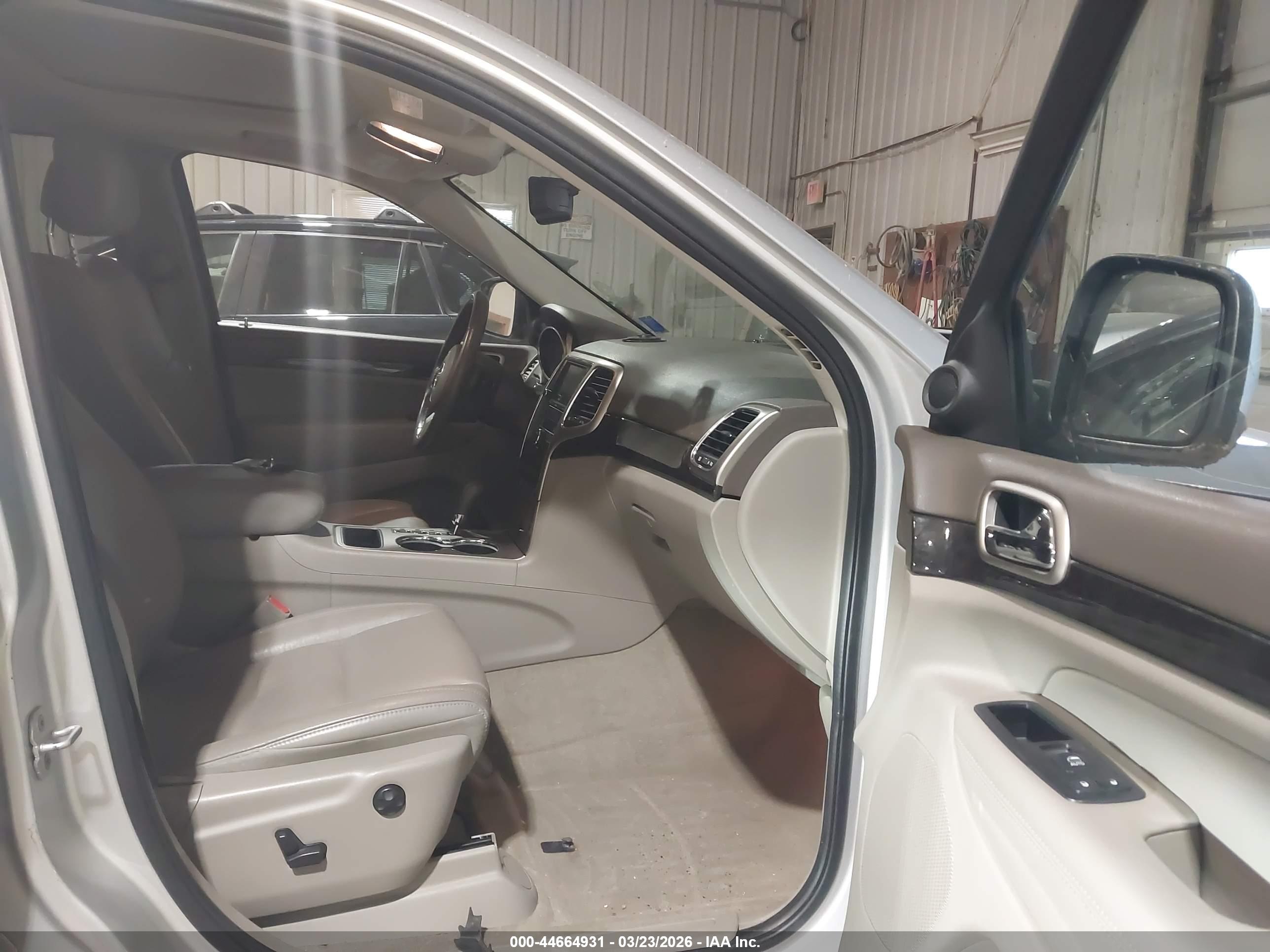 JEEP GRAND image 5
