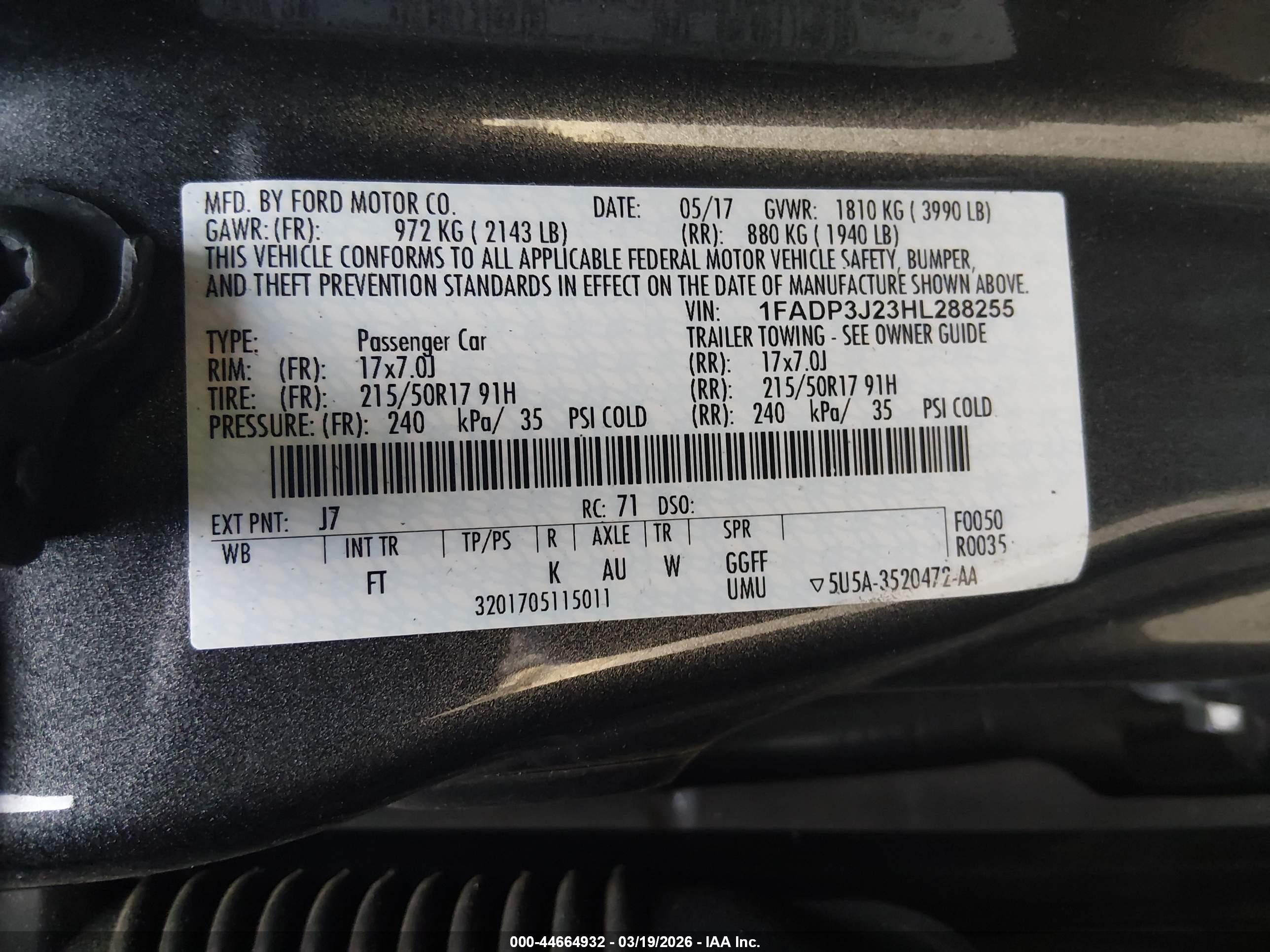 FORD FOCUS image 9