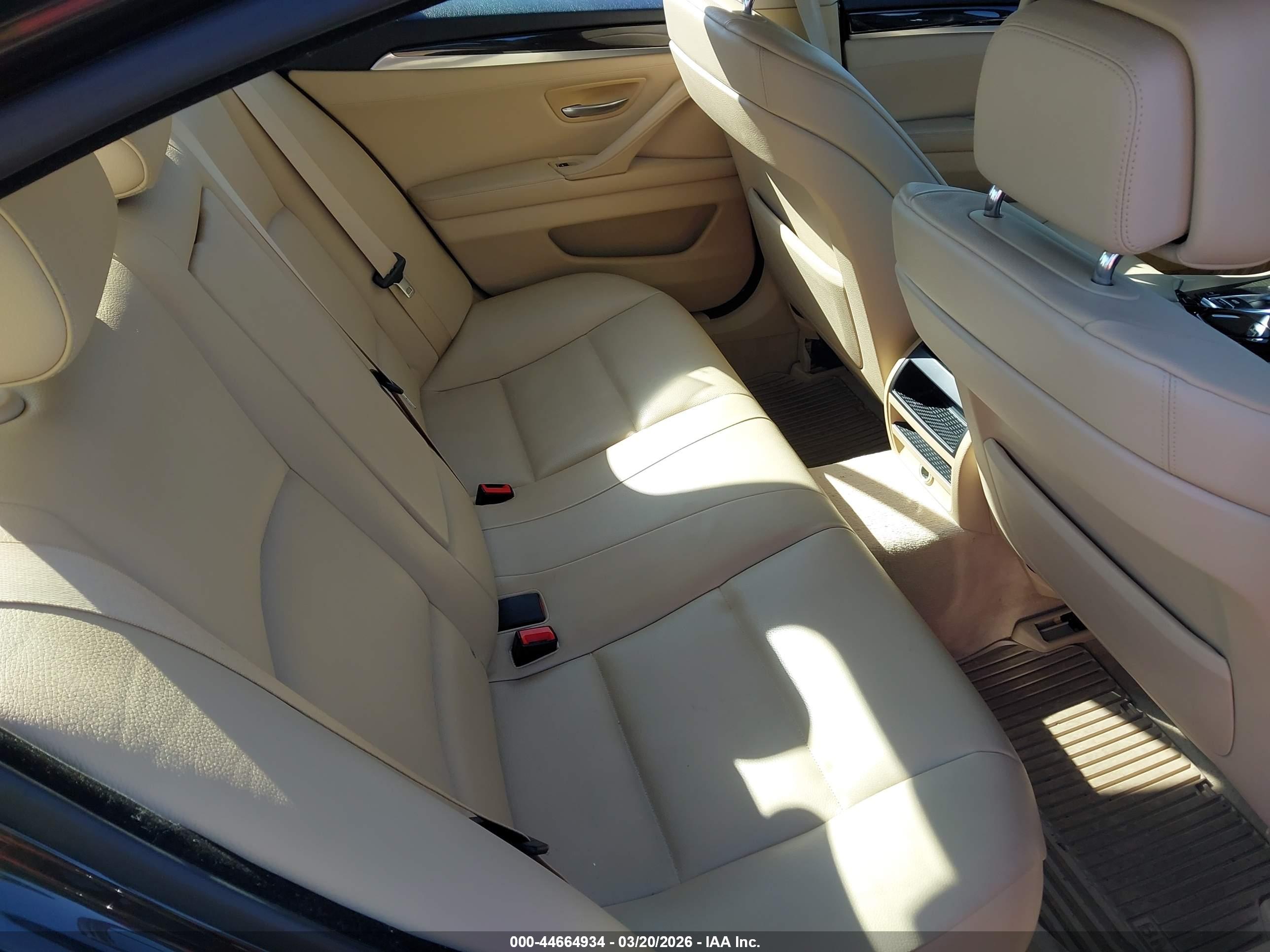 BMW 535I image 8