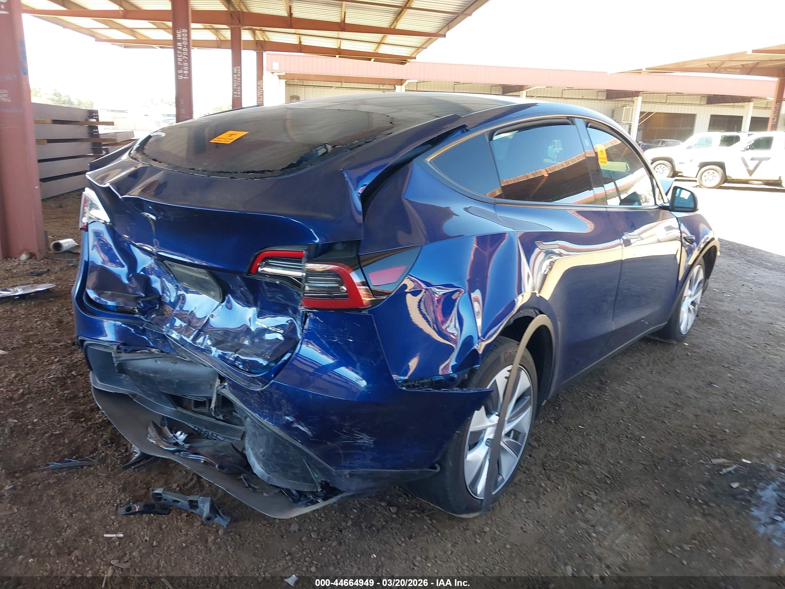TESLA MODEL image 4