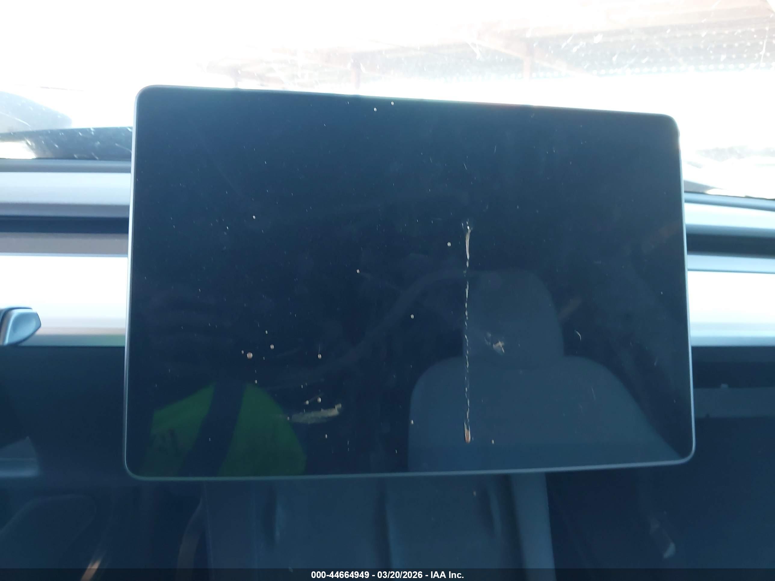 TESLA MODEL image 7