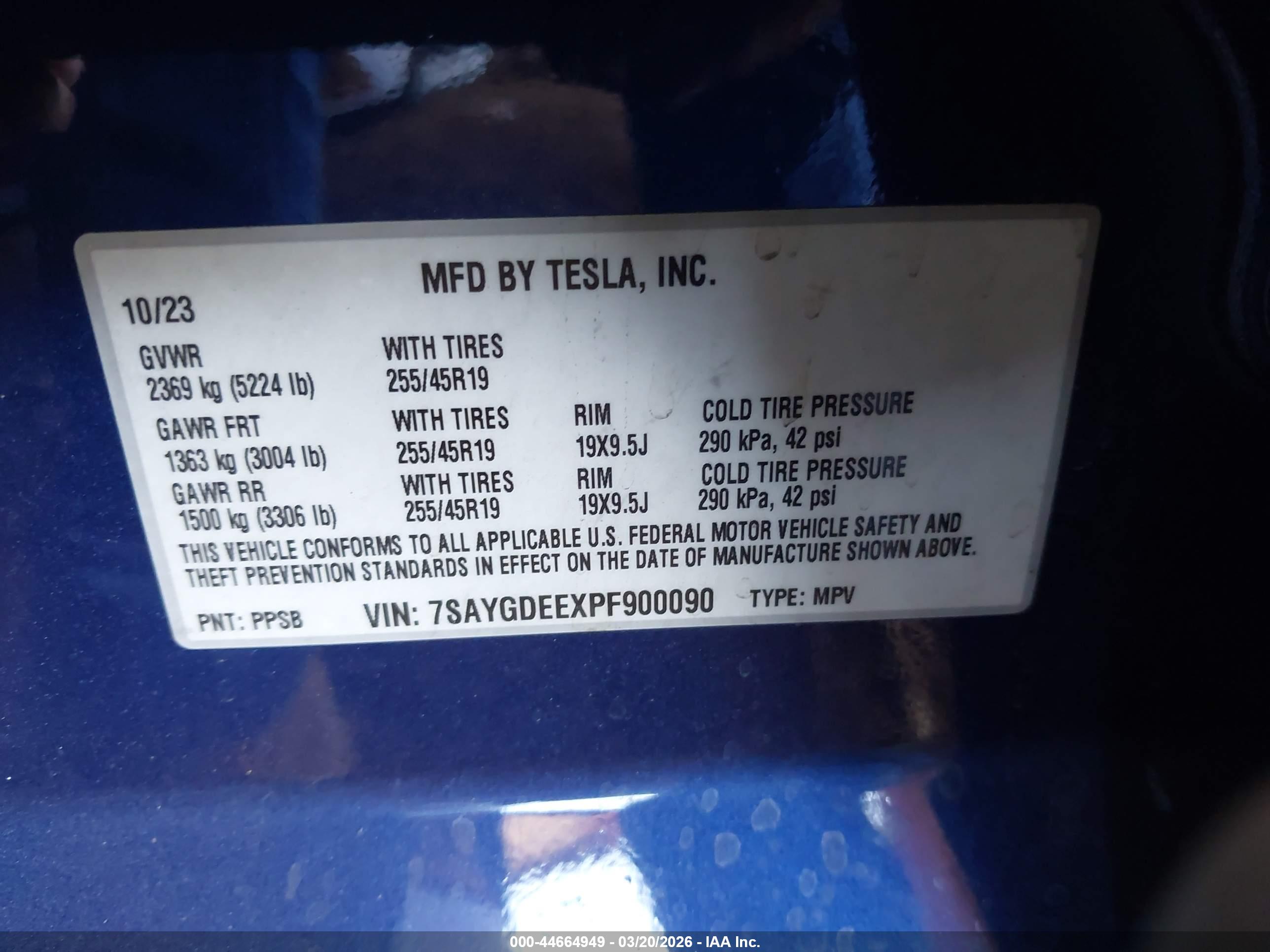 TESLA MODEL image 9