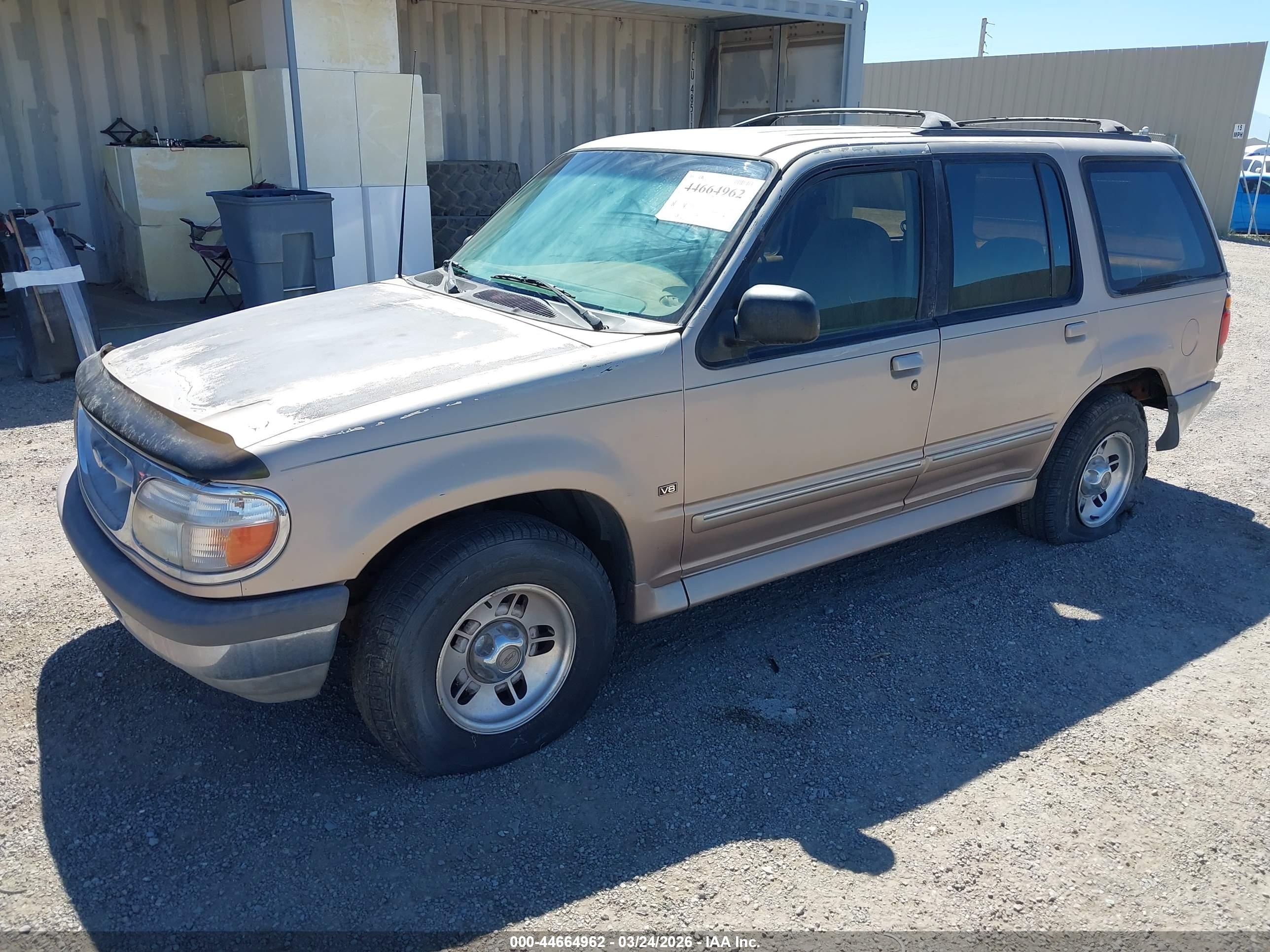 FORD EXPLORER image 2
