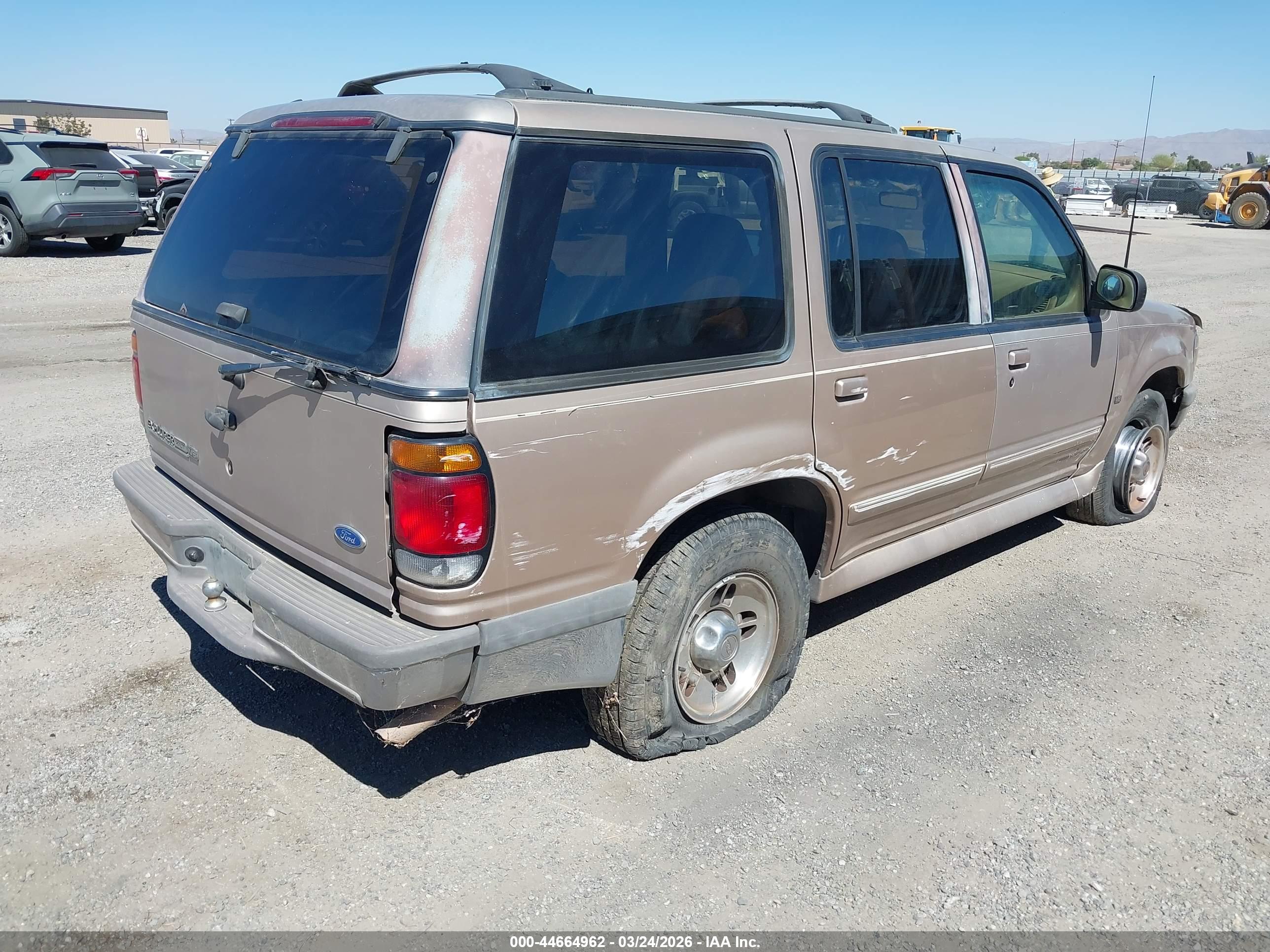 FORD EXPLORER image 4