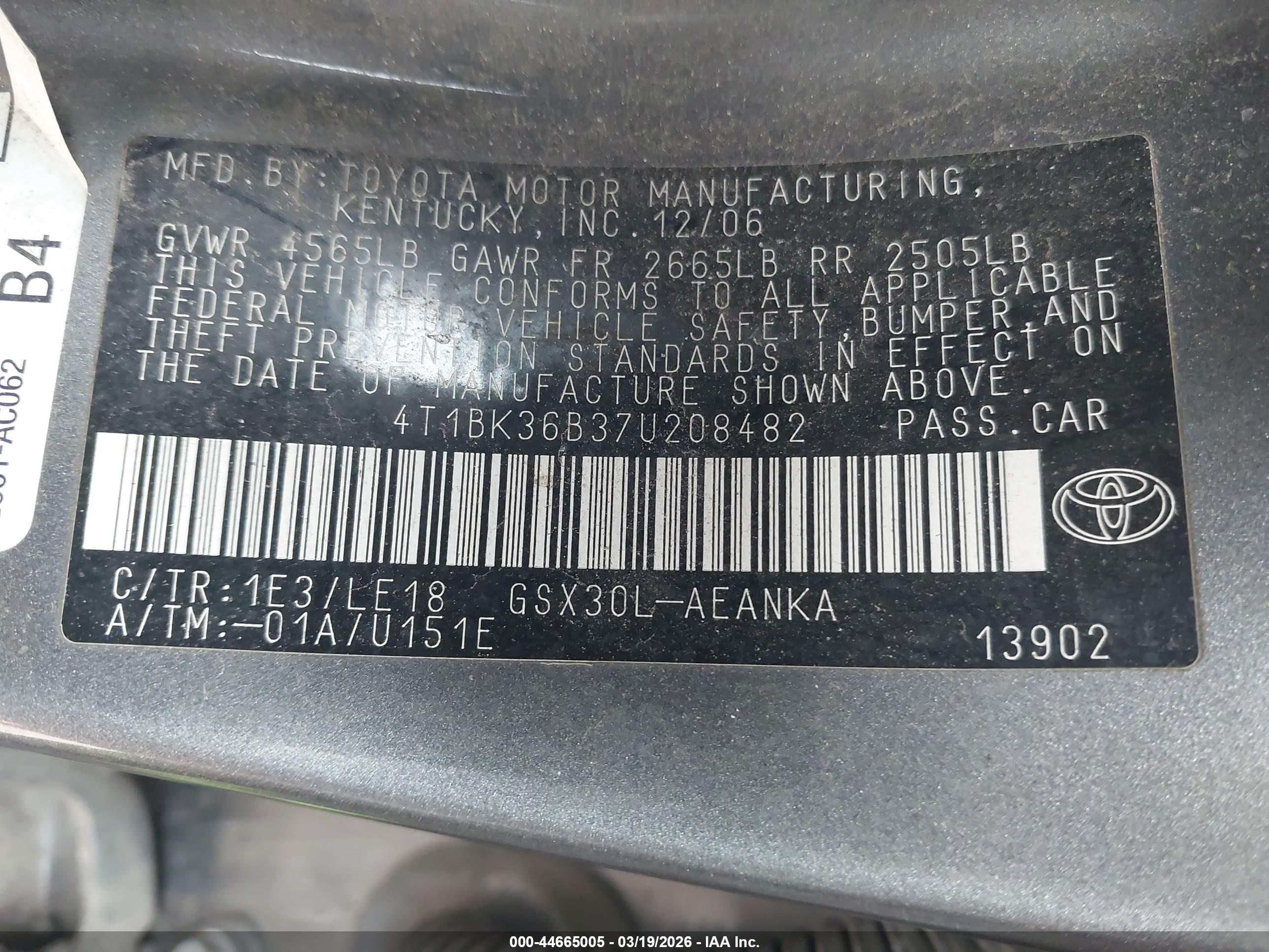 TOYOTA AVALON image 9
