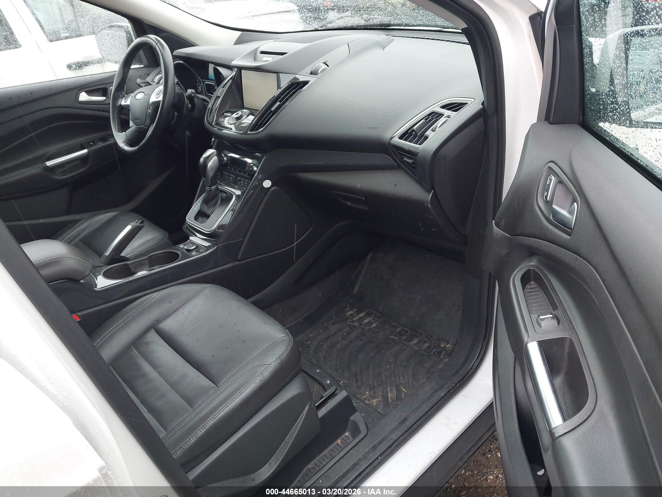 FORD ESCAPE image 5