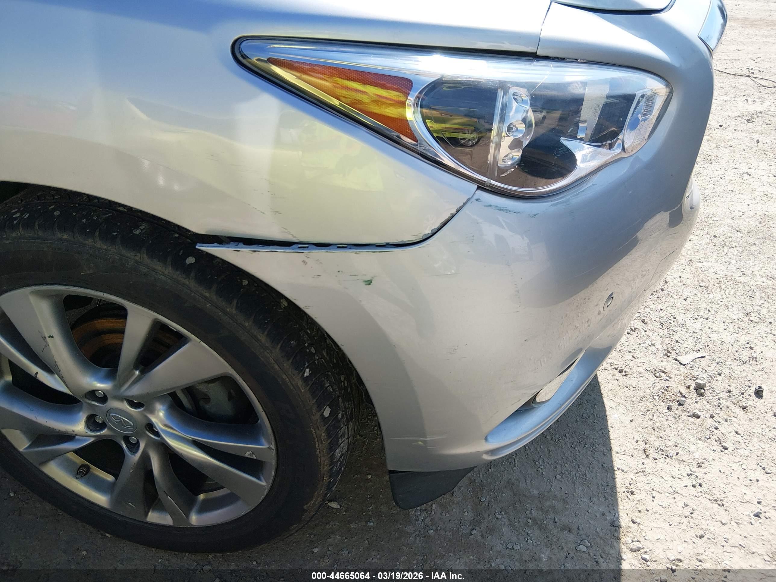 INFINITI JX35 image 6