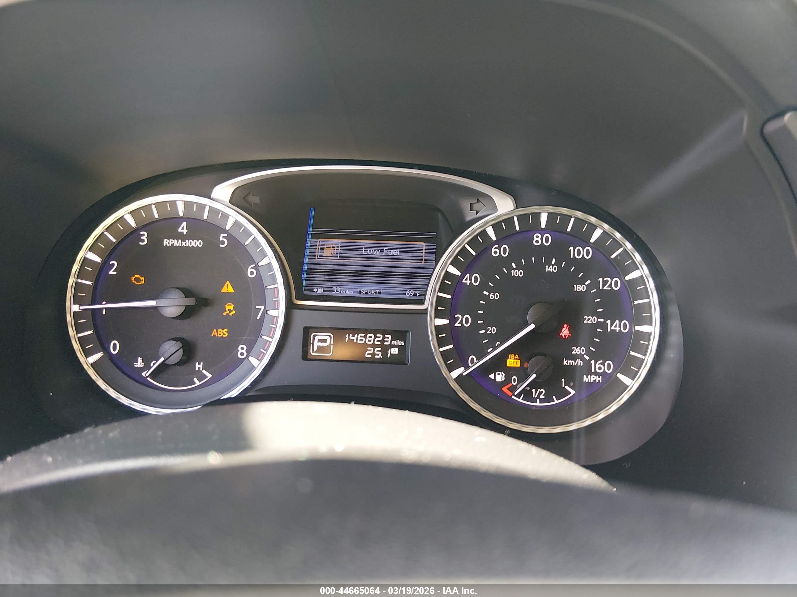 INFINITI JX35 image 7