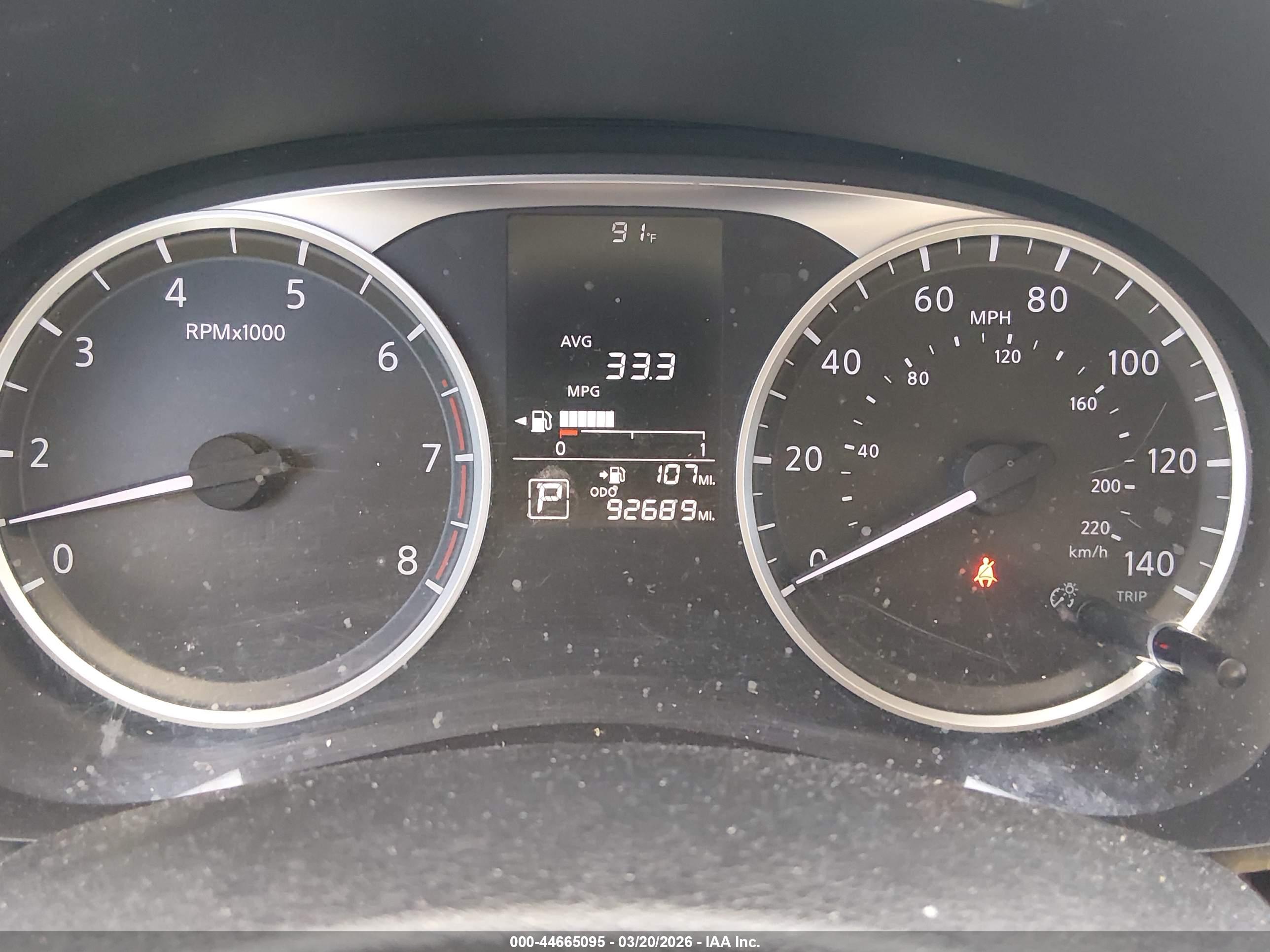 NISSAN VERSA image 7