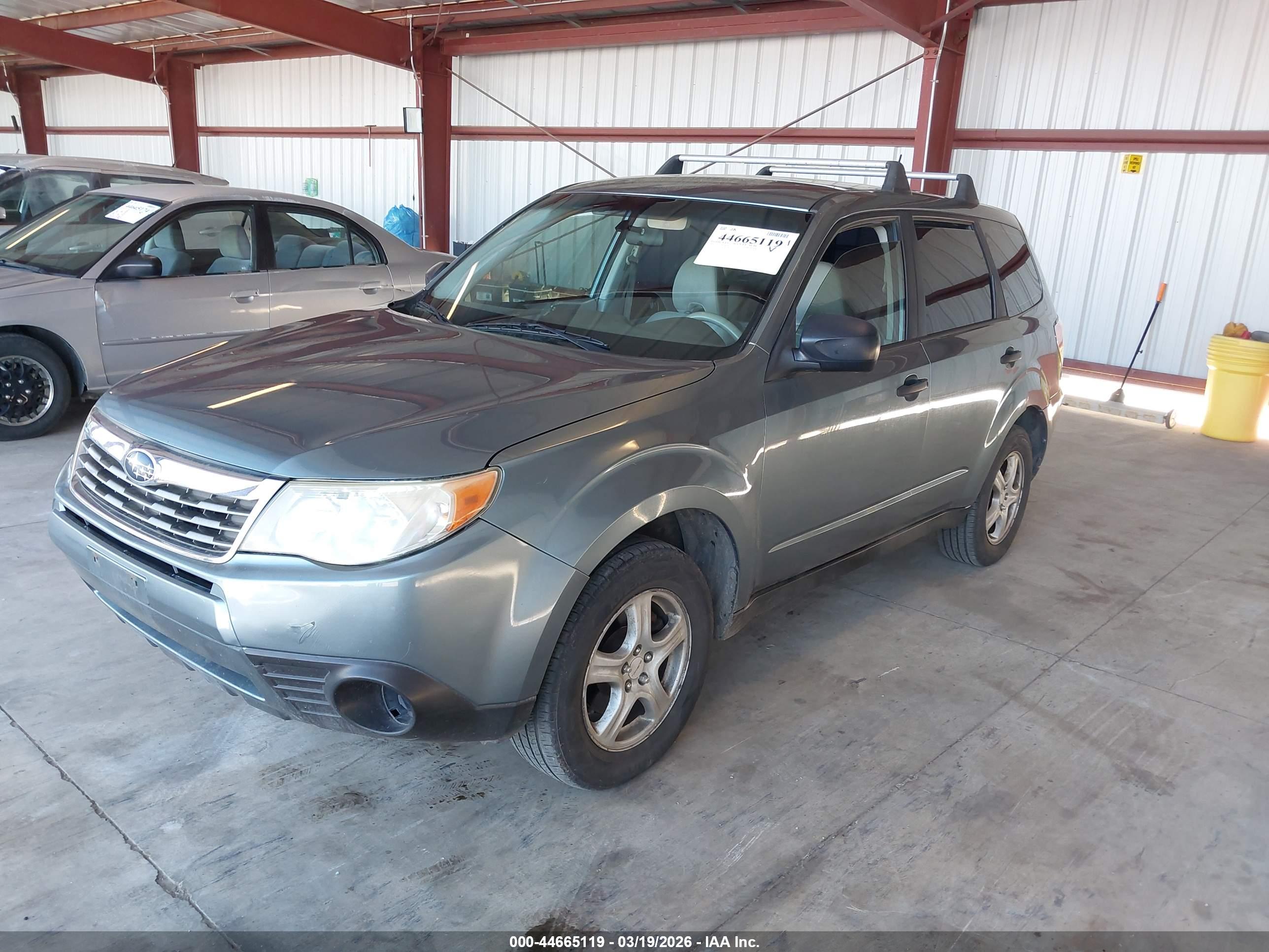 SUBARU FORESTER image 2