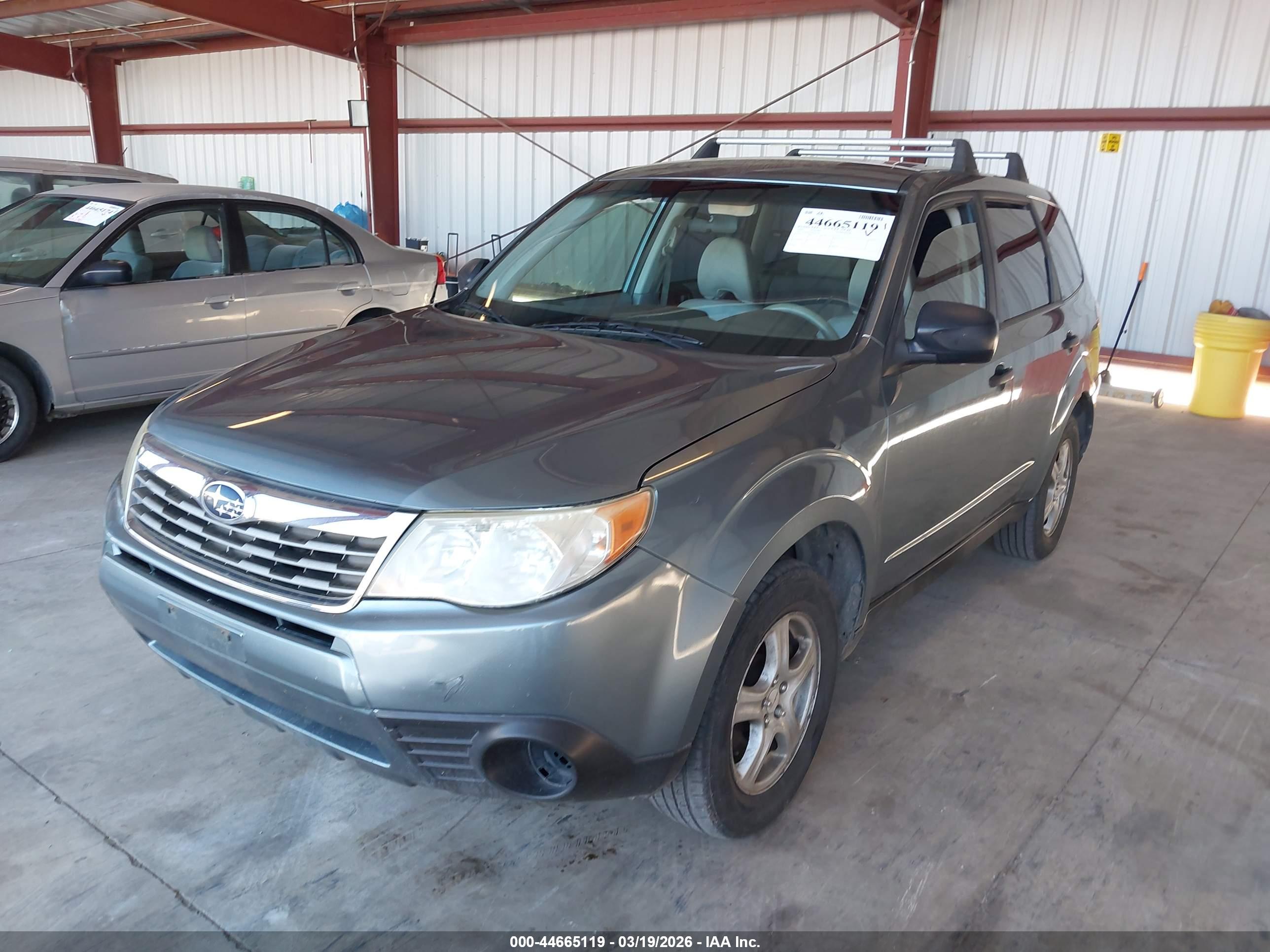SUBARU FORESTER image 6