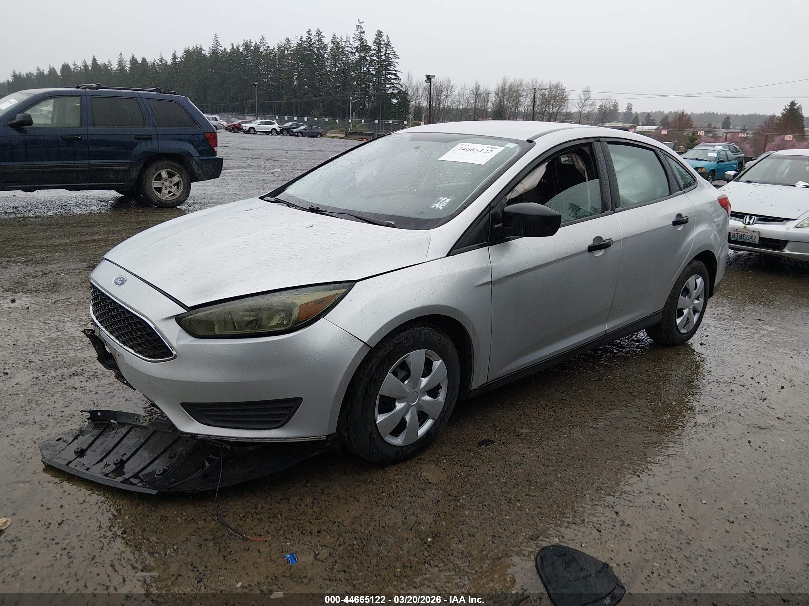 FORD FOCUS image 2