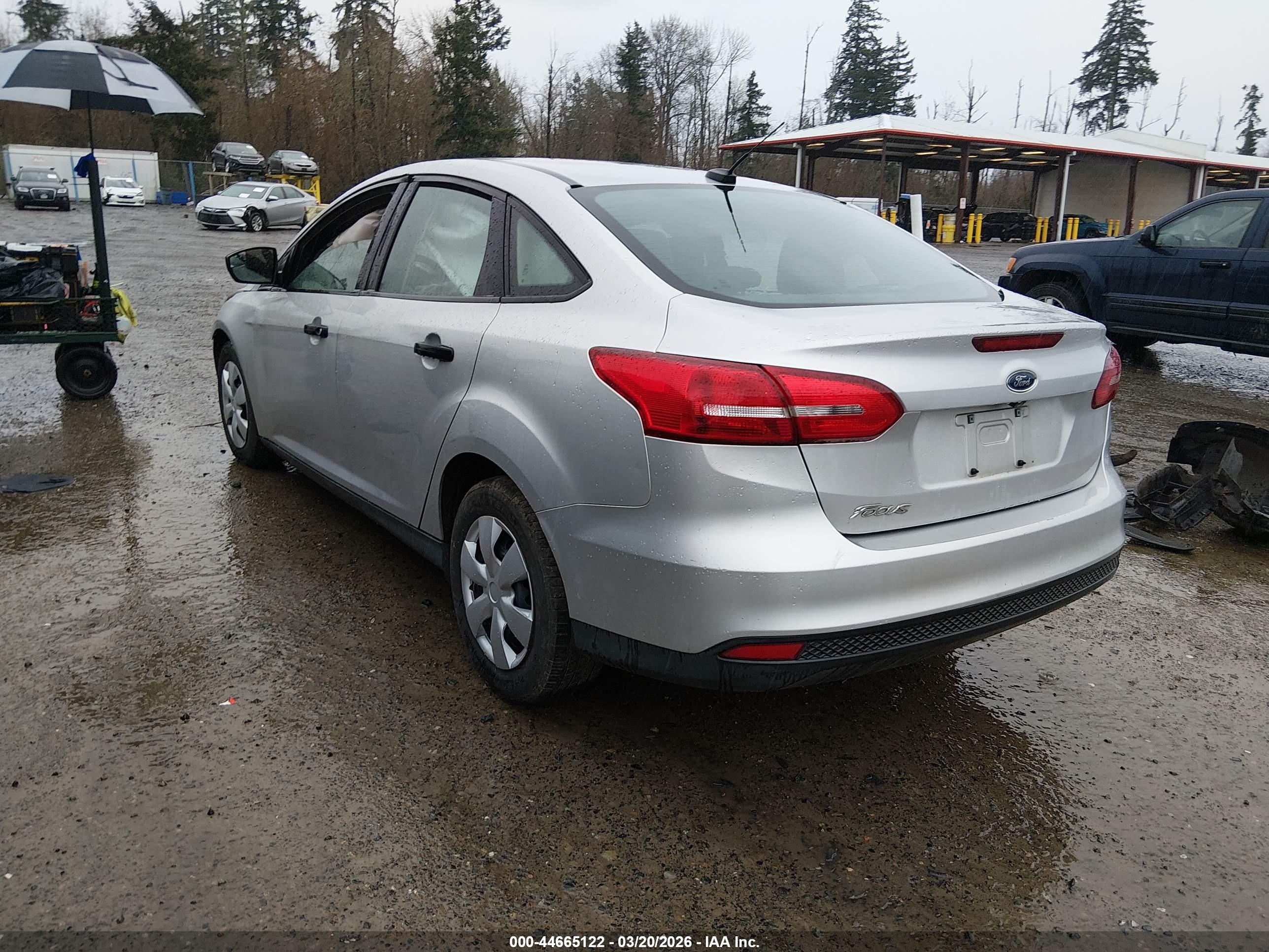 FORD FOCUS image 3