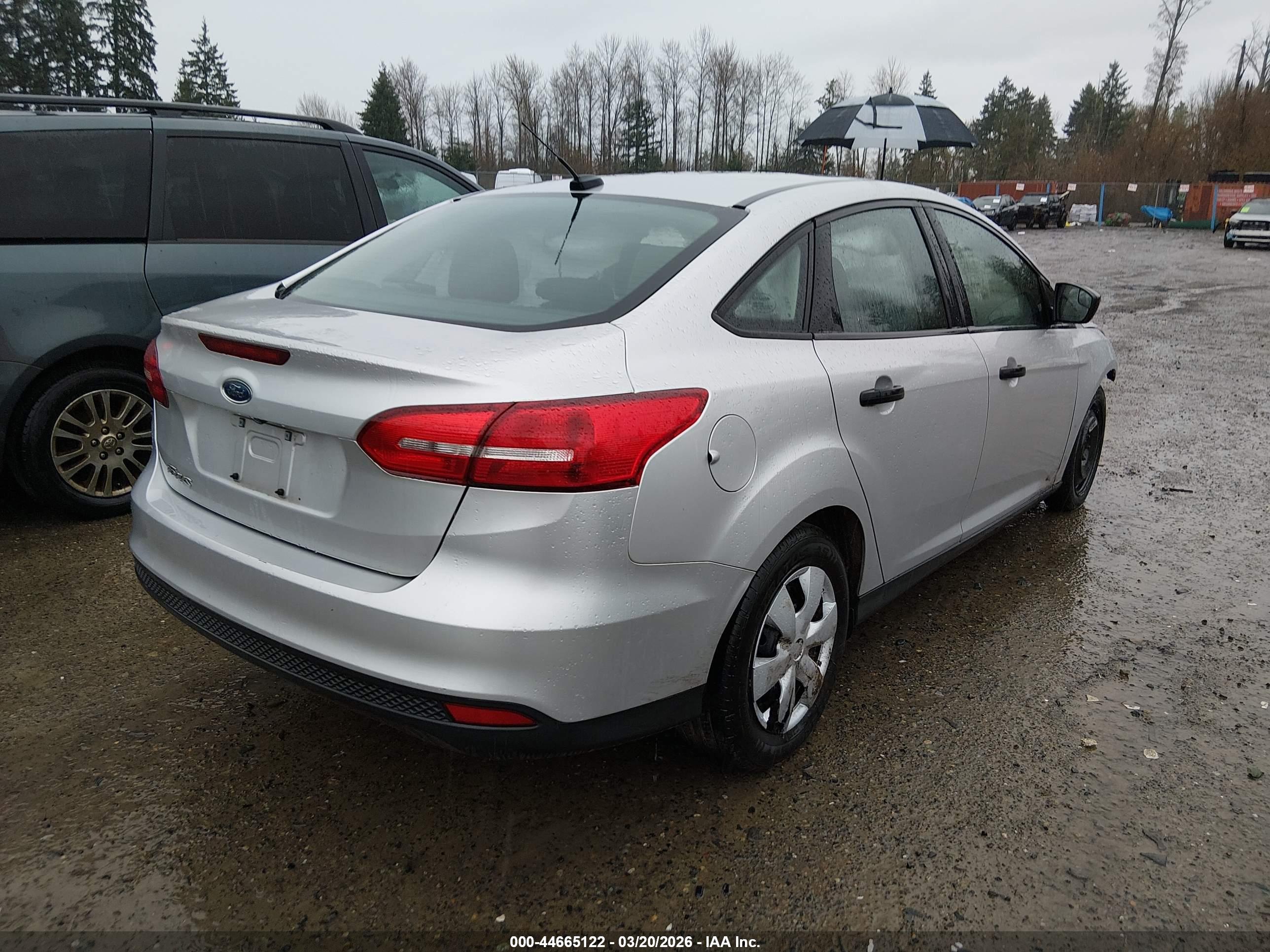 FORD FOCUS image 4