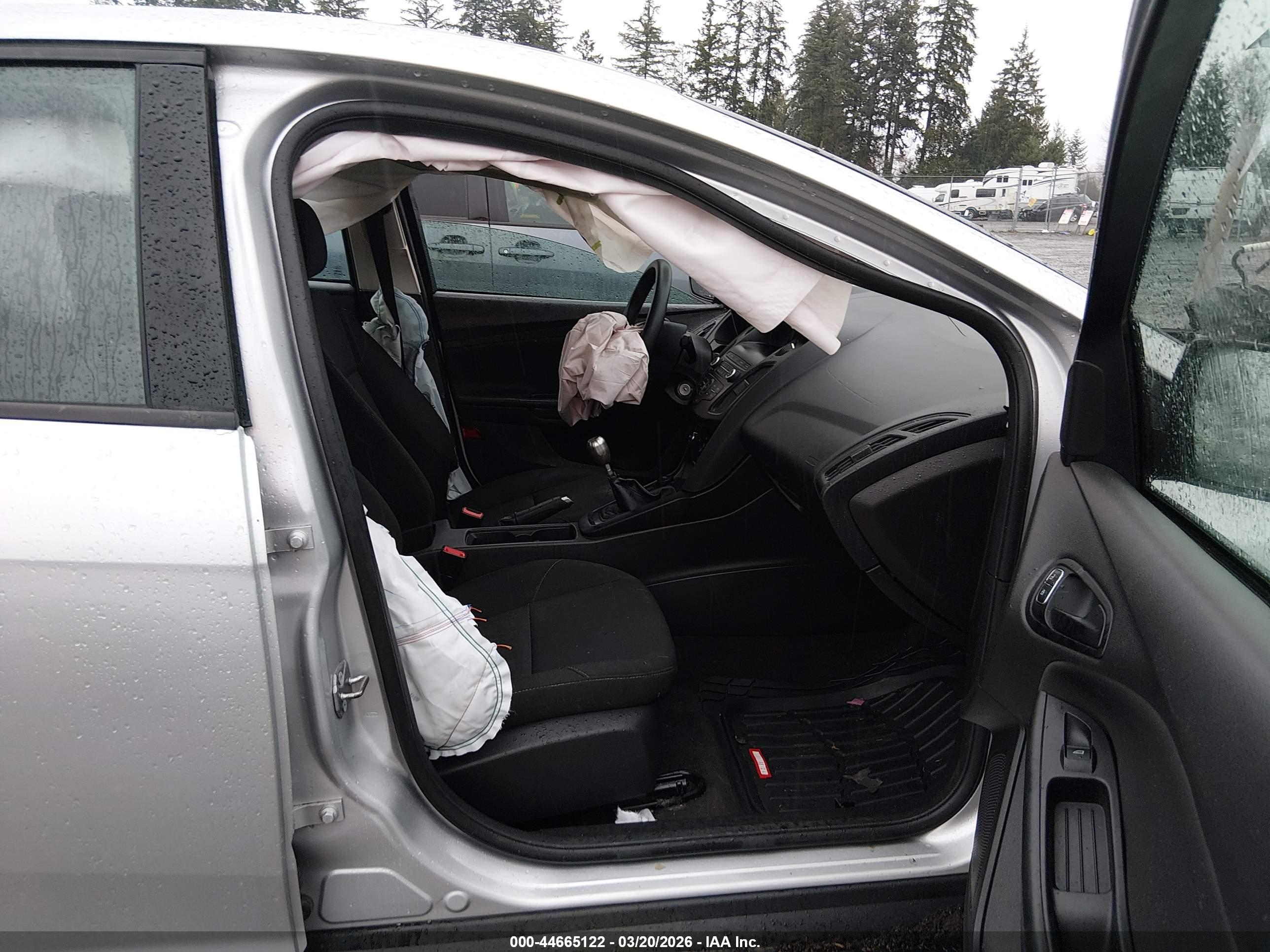 FORD FOCUS image 5