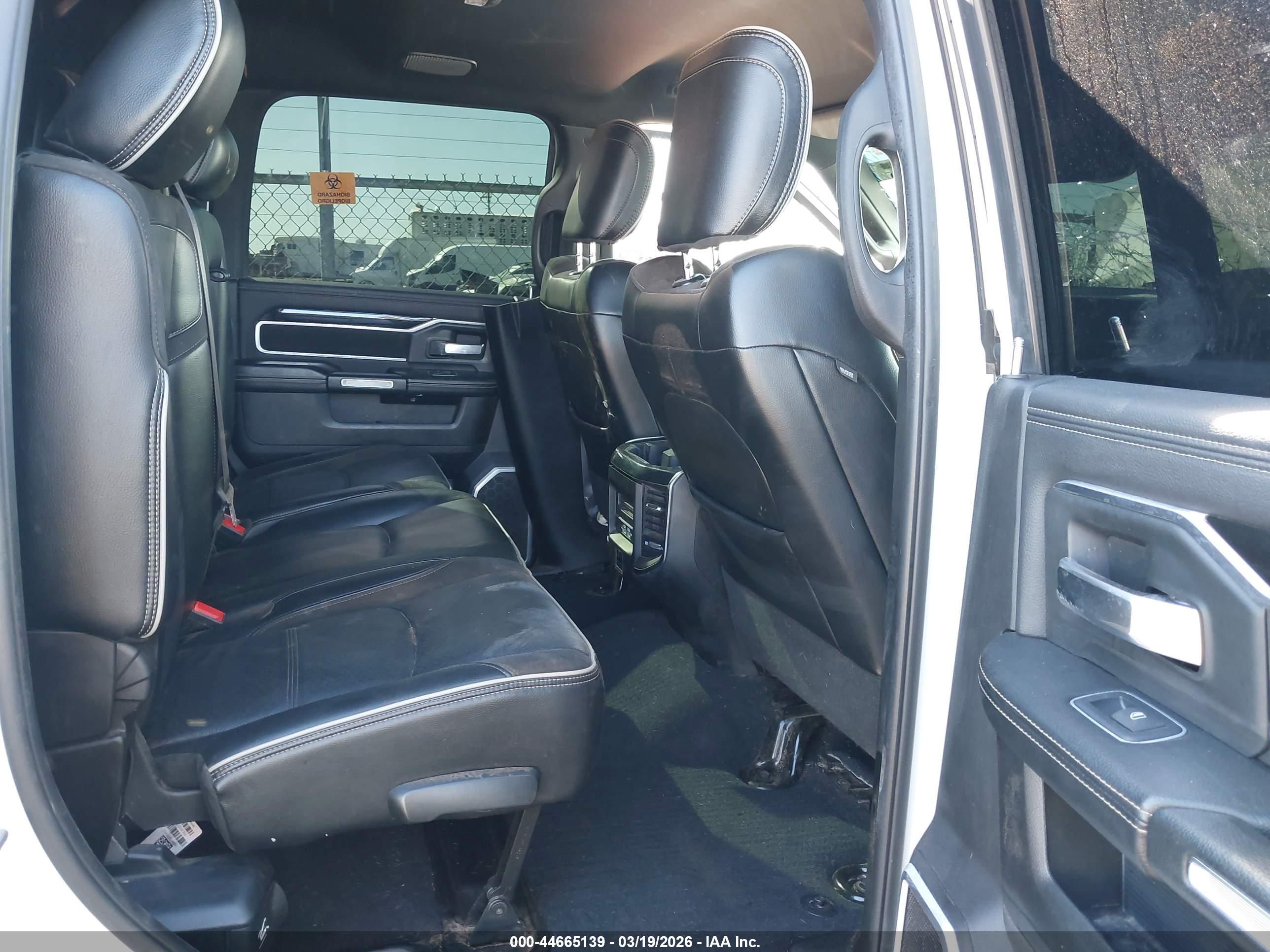 RAM 2500 image 8