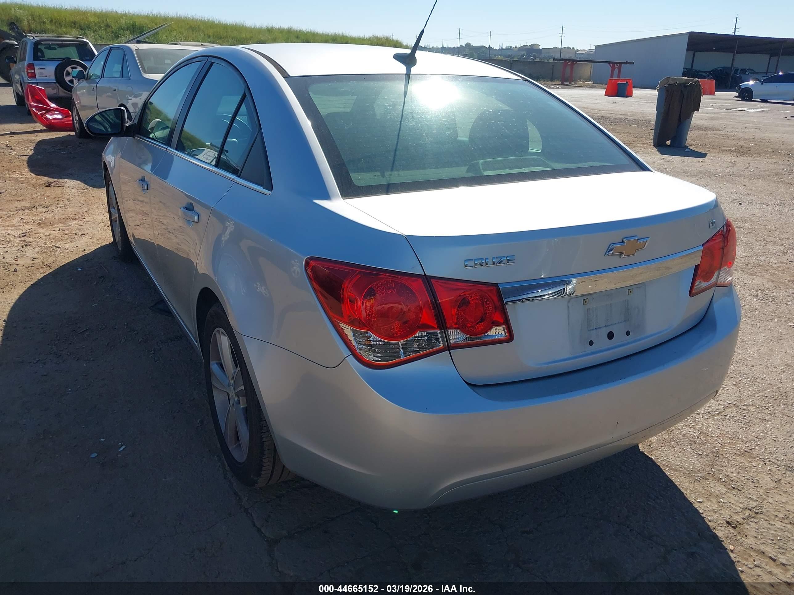 CHEVROLET CRUZE image 3