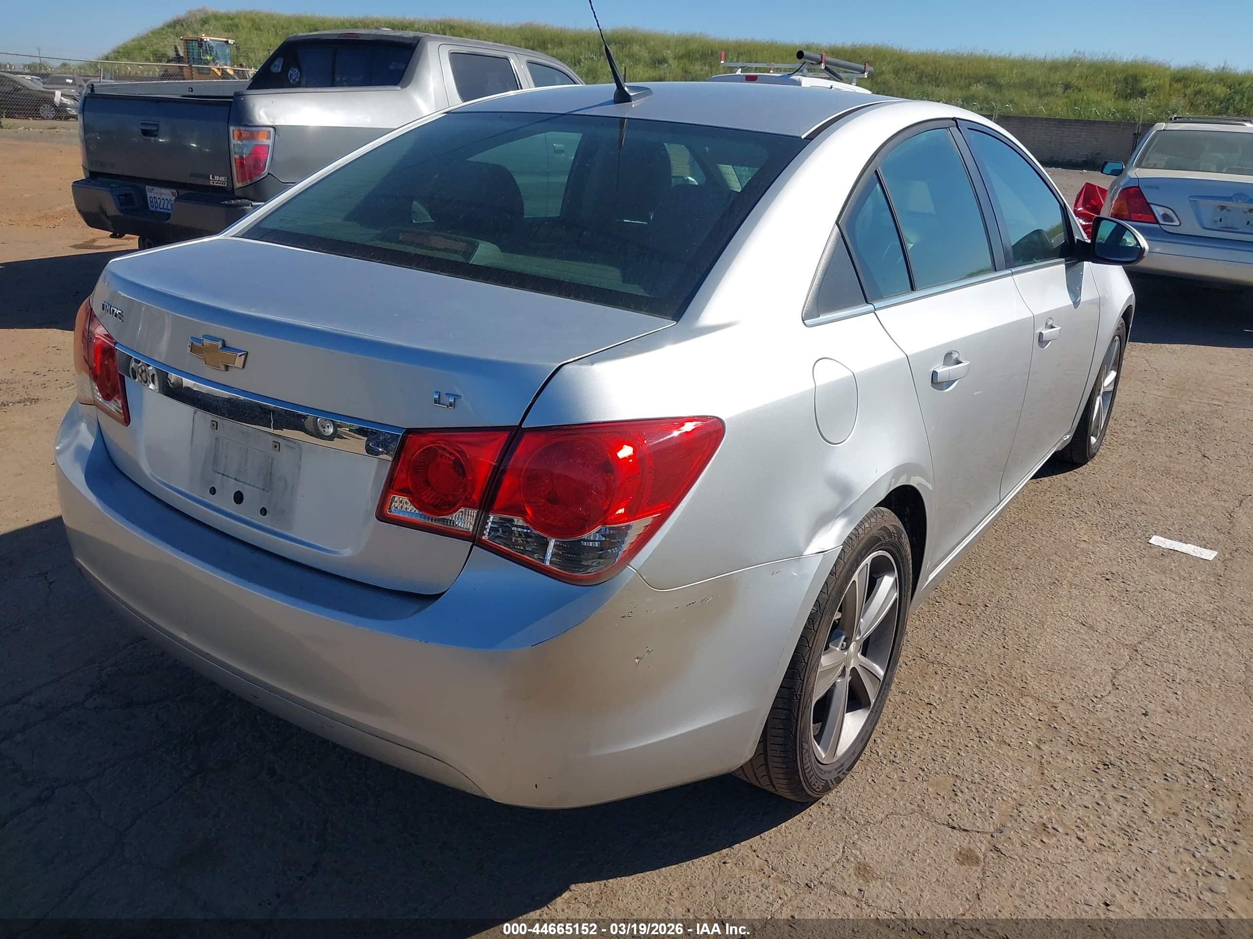 CHEVROLET CRUZE image 4
