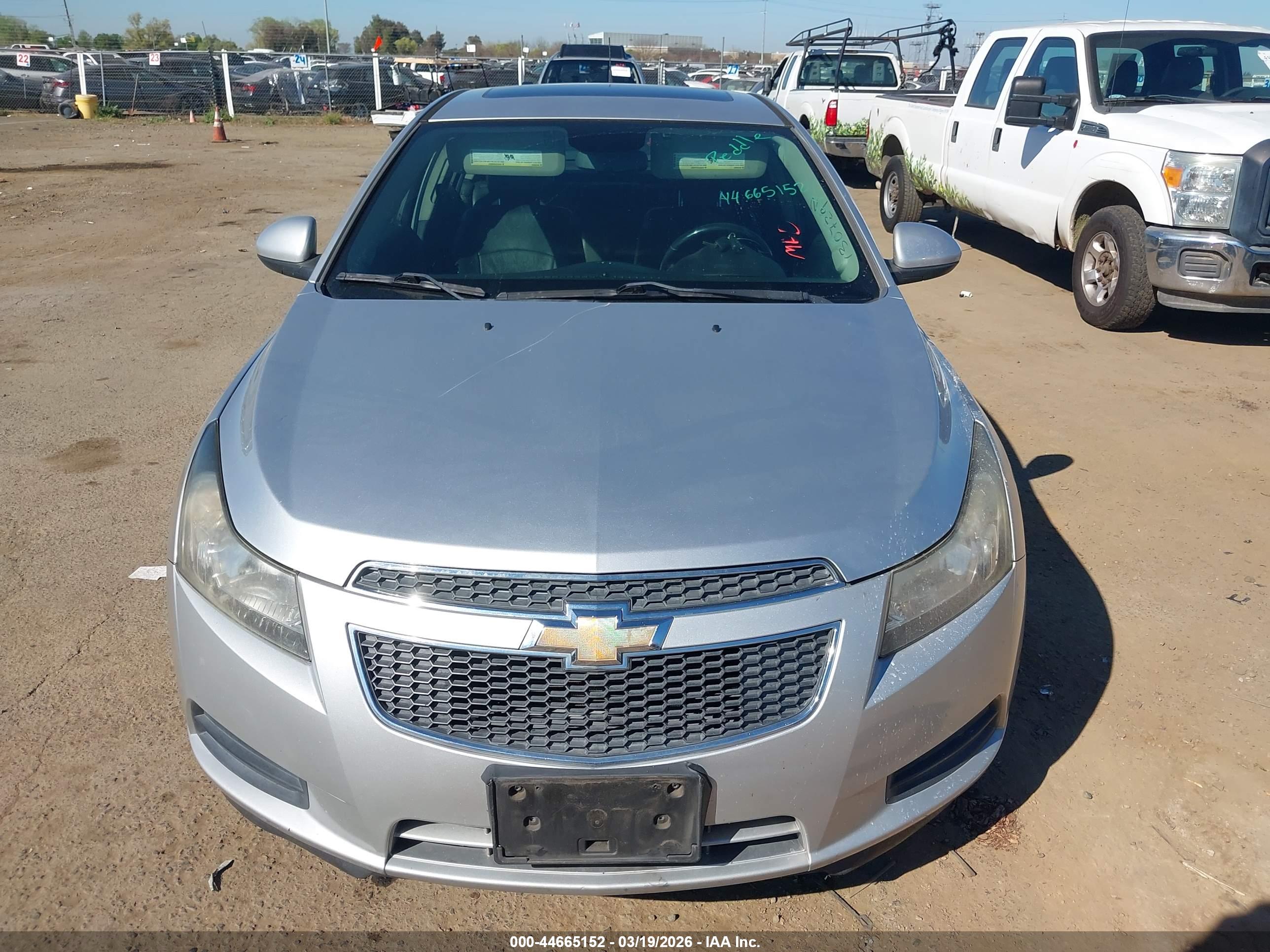 CHEVROLET CRUZE image 6