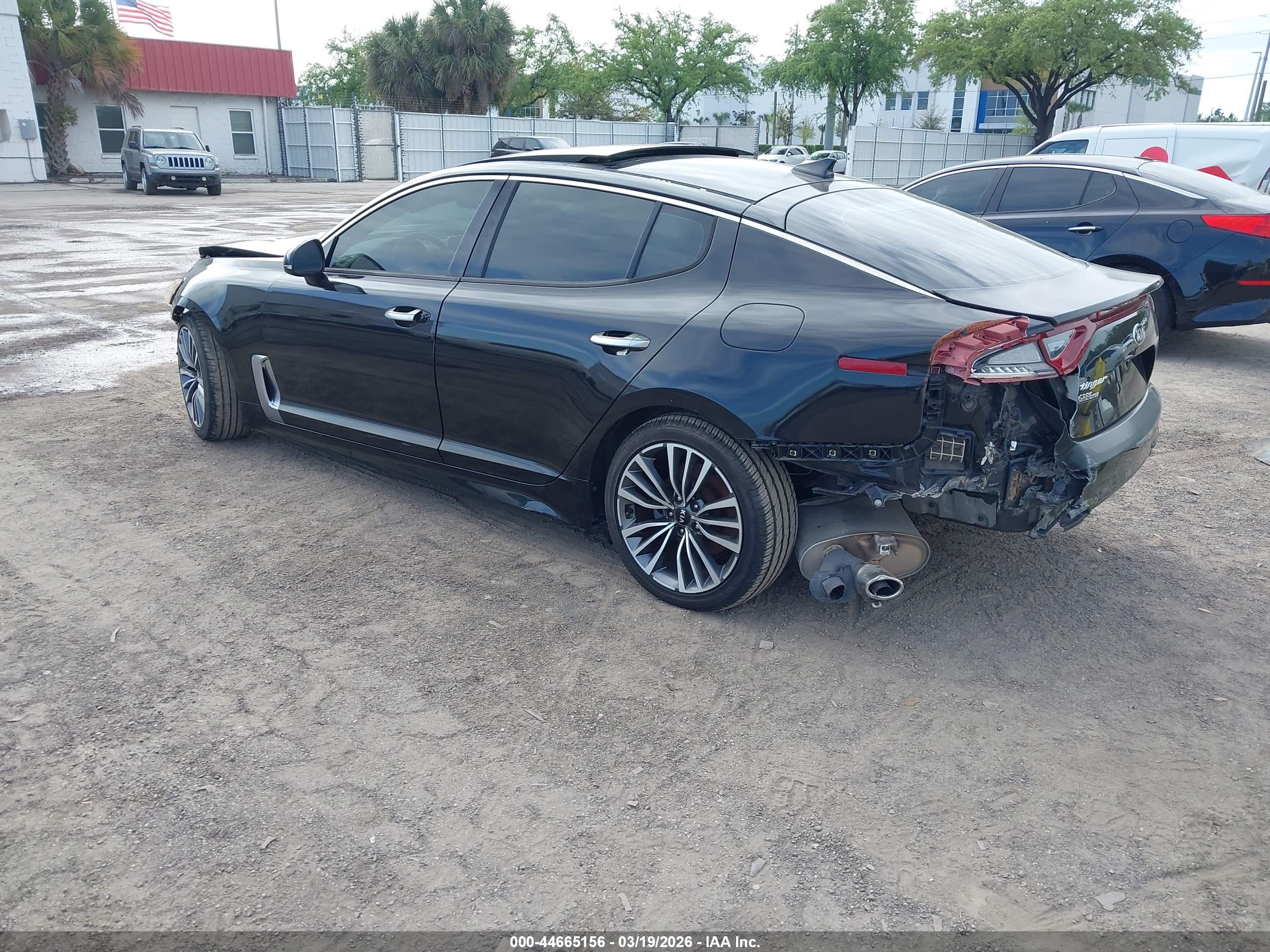 KIA STINGER image 3