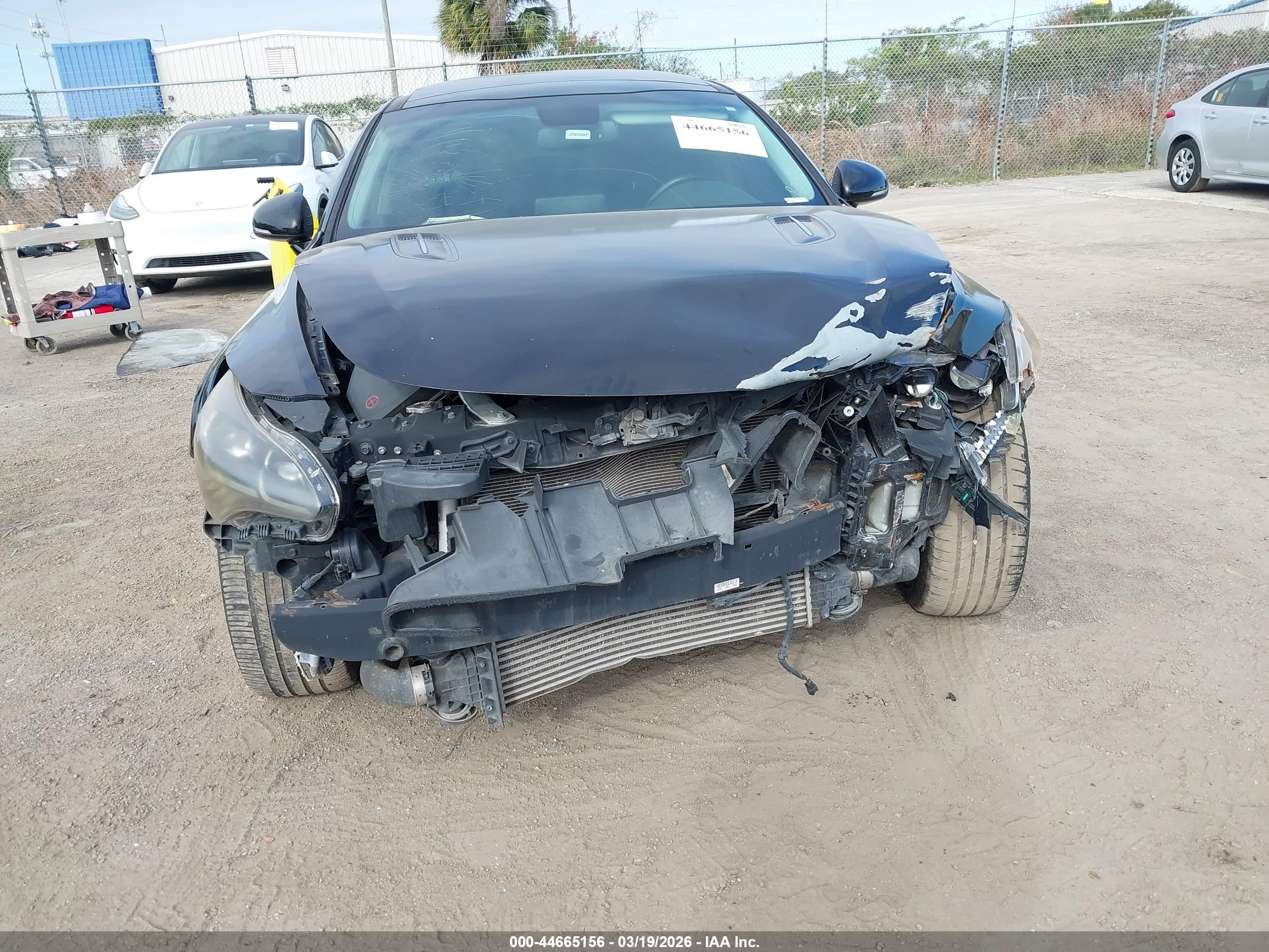 KIA STINGER image 6