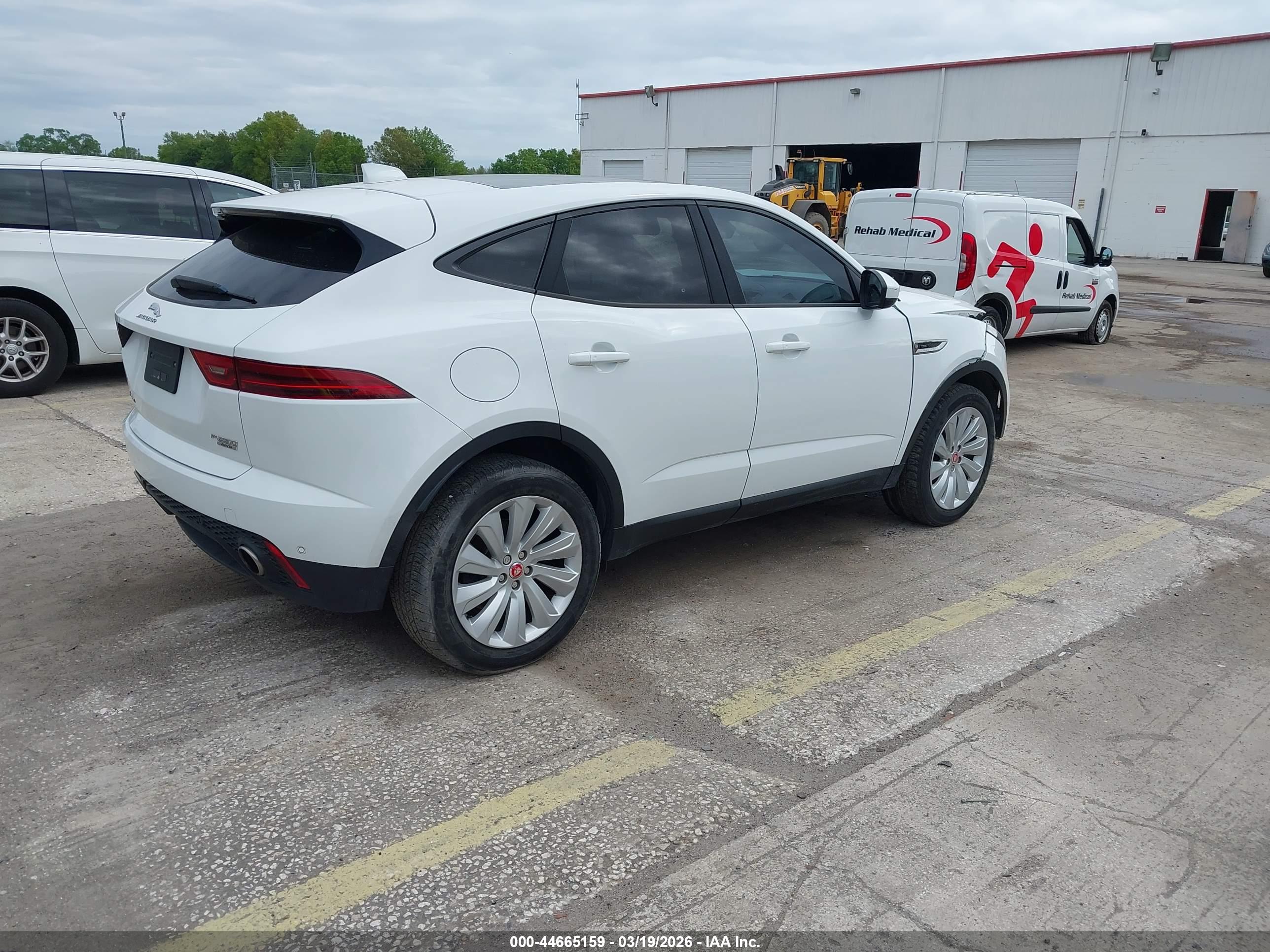 JAGUAR E-PACE image 4