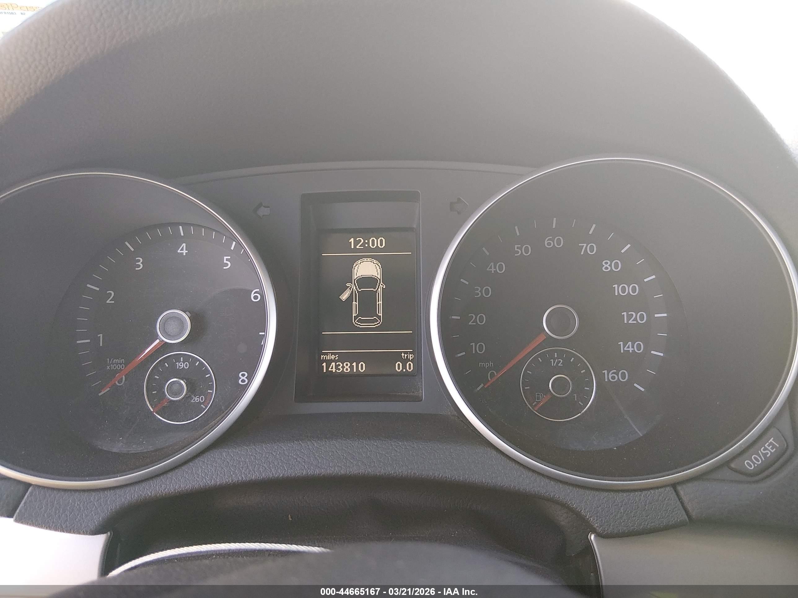 VOLKSWAGEN GOLF image 7