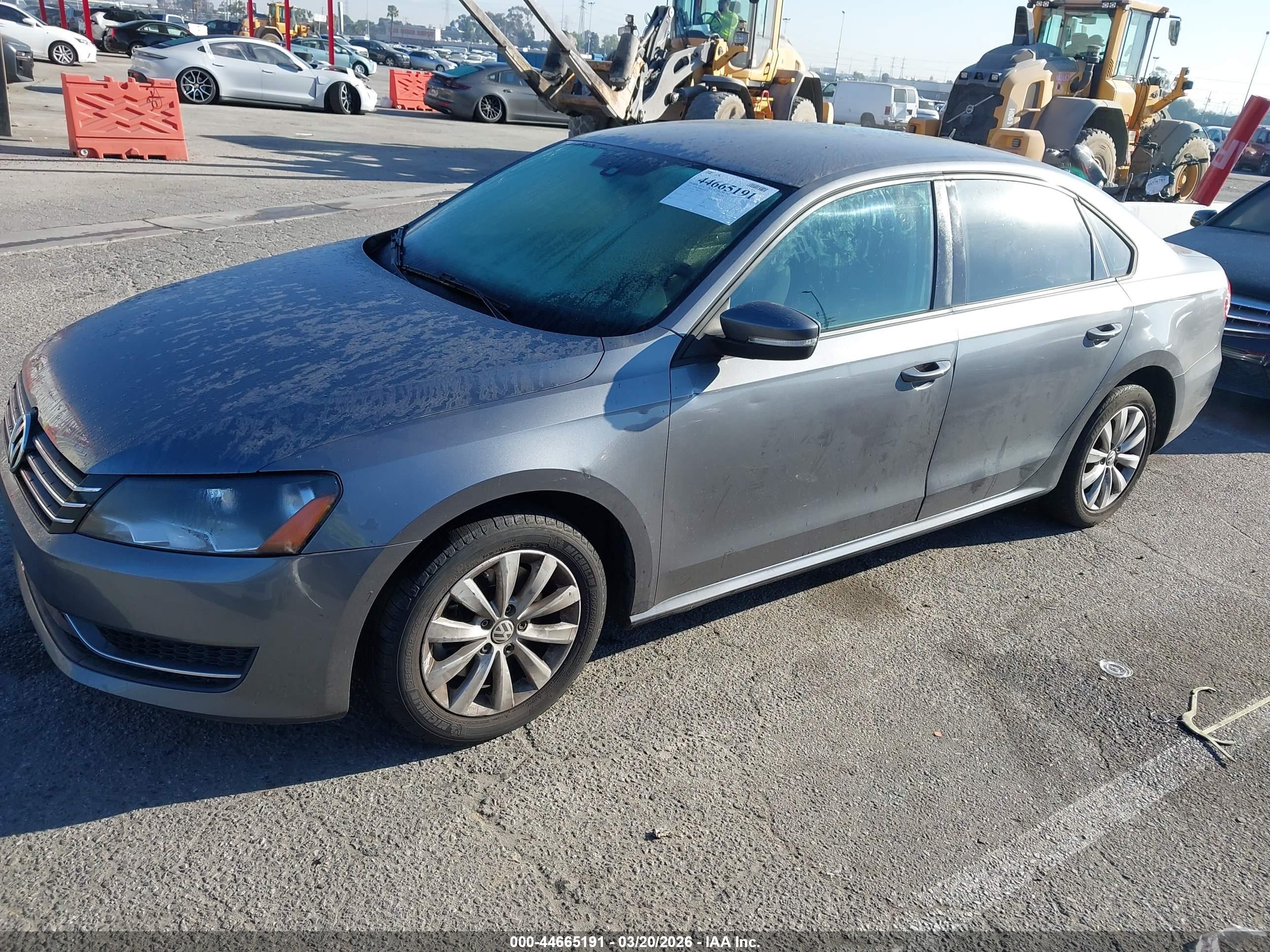 VOLKSWAGEN PASSAT image 2