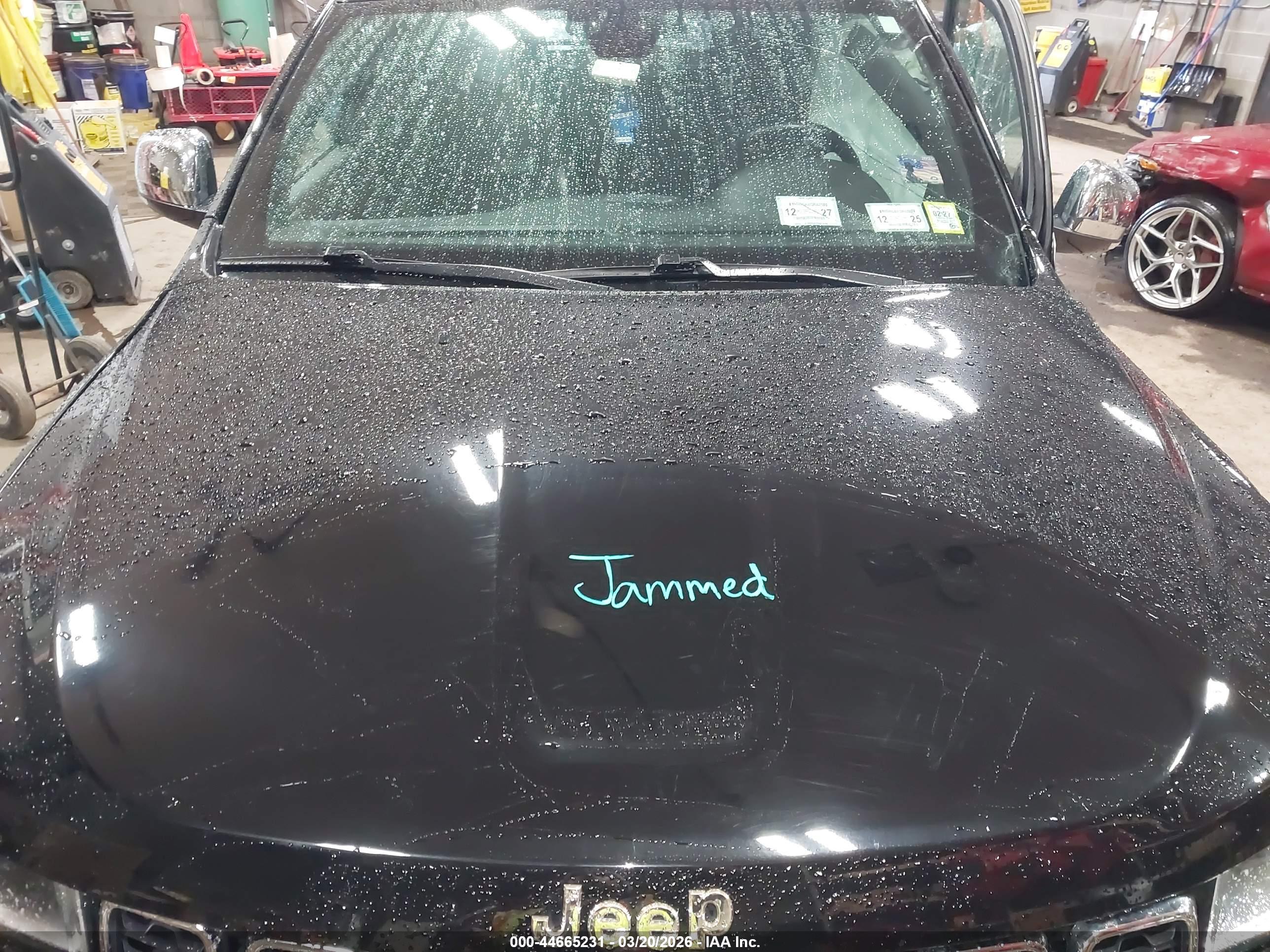 JEEP GRAND image 10