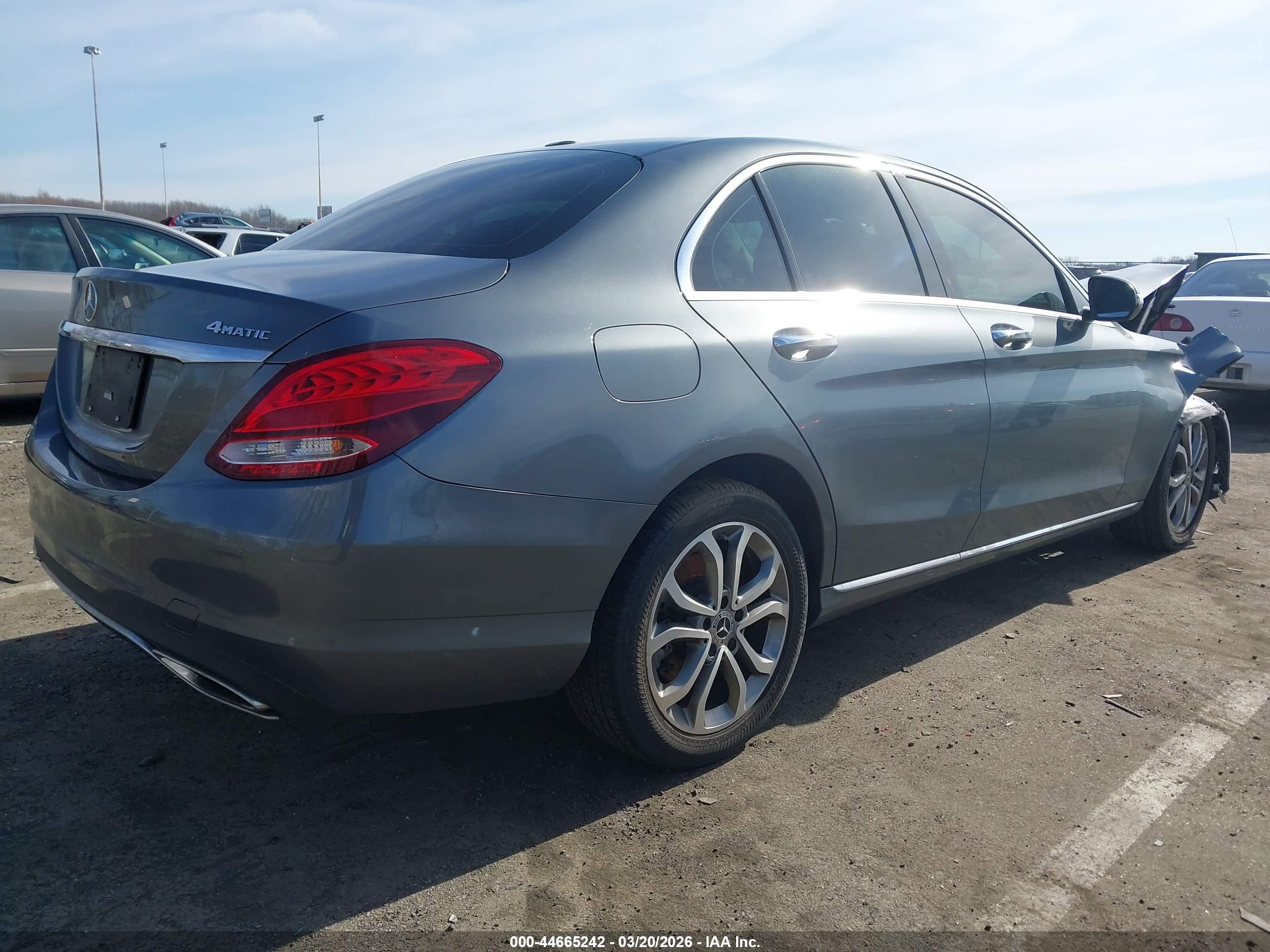 MERCEDES-BENZ C image 4