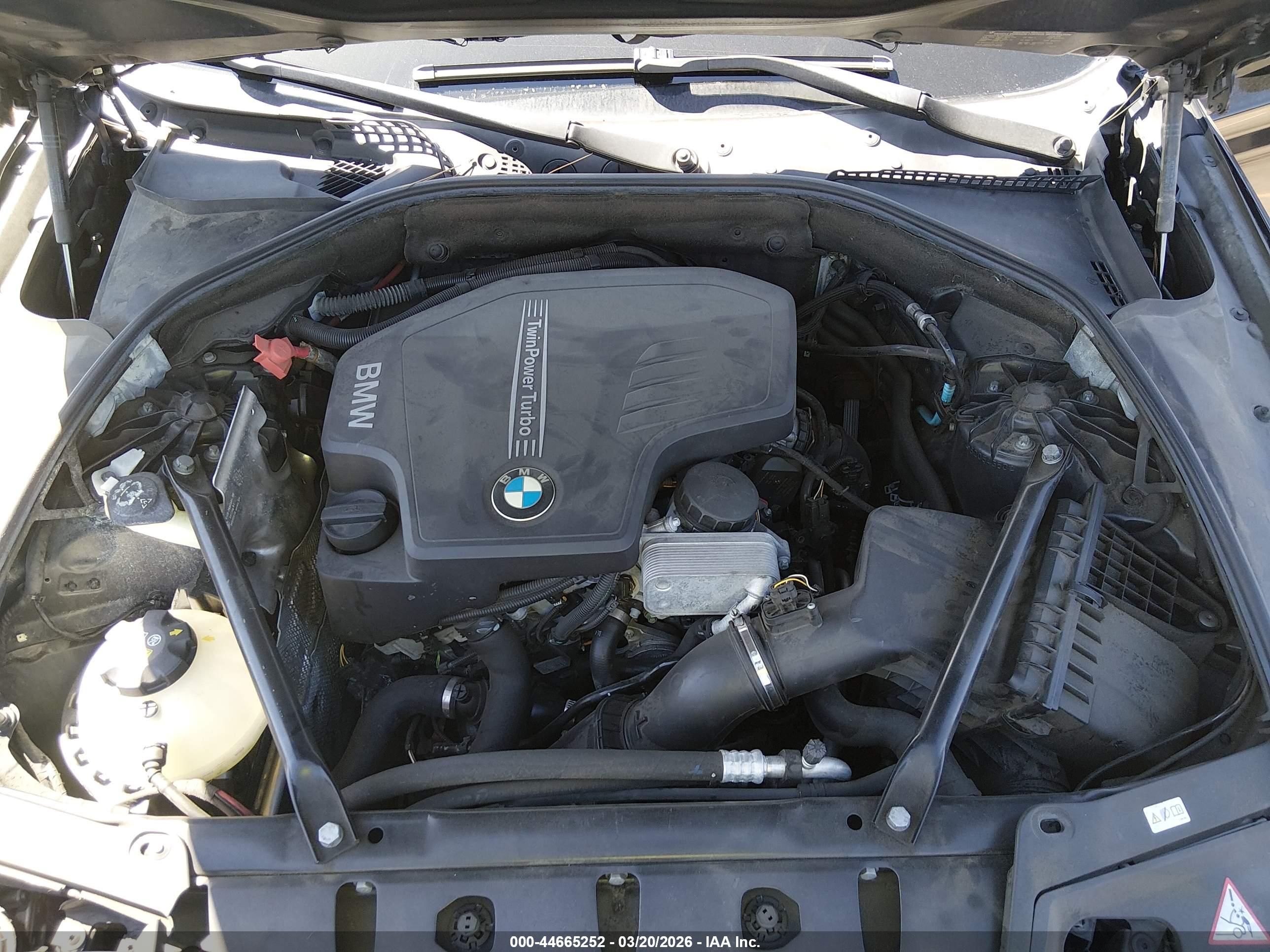 BMW 528I image 10