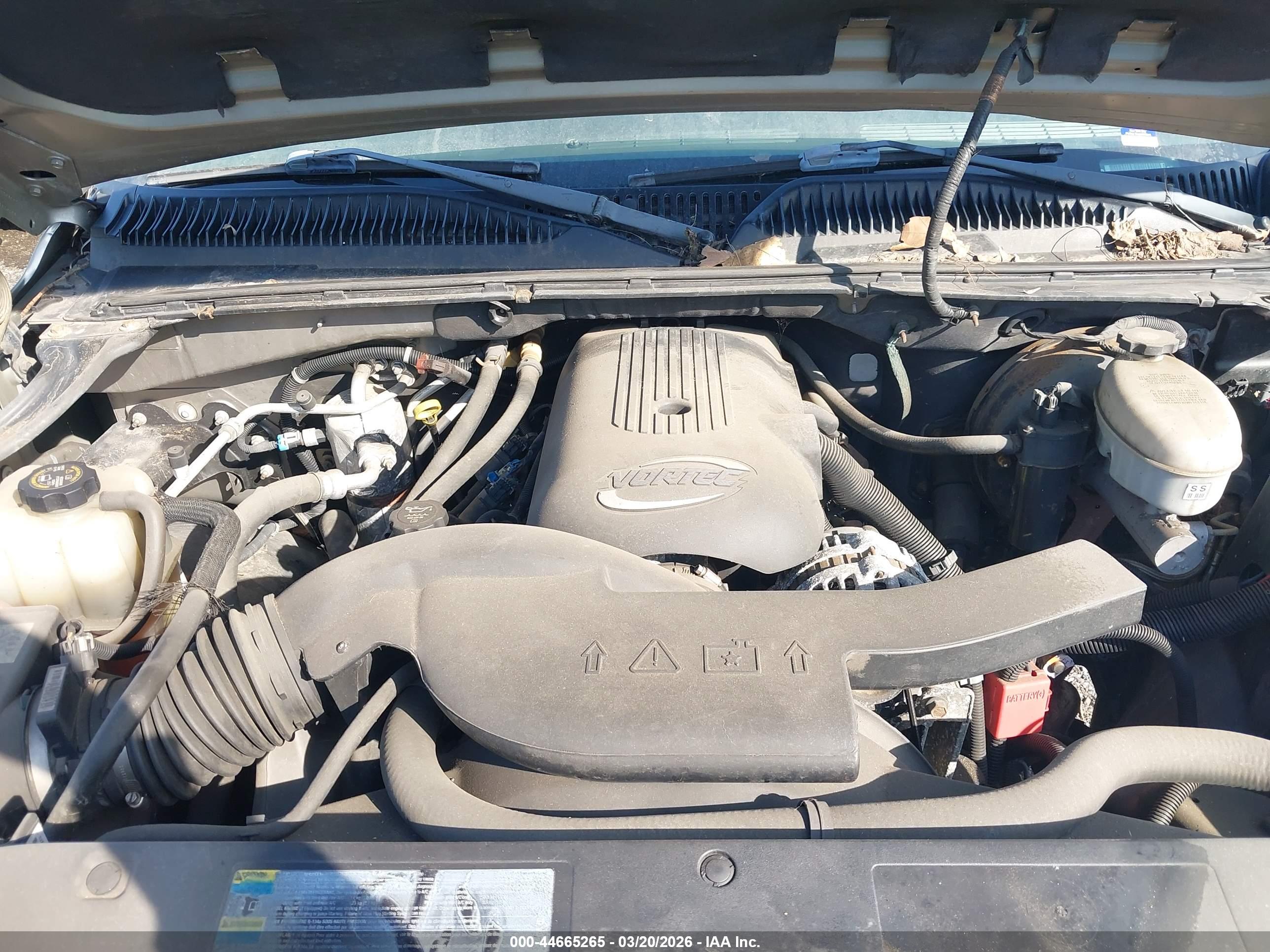 CHEVROLET TAHOE image 10