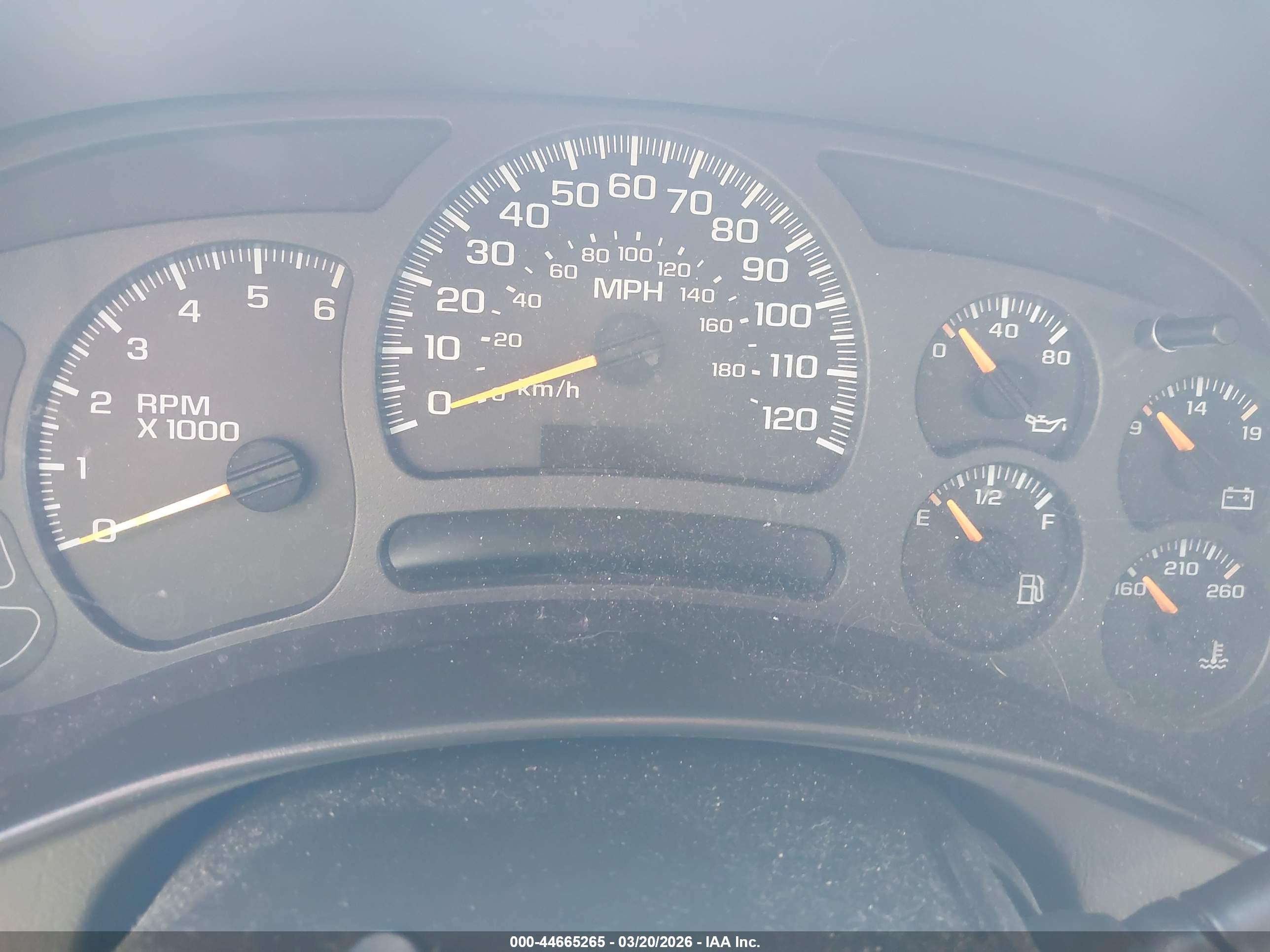 CHEVROLET TAHOE image 7