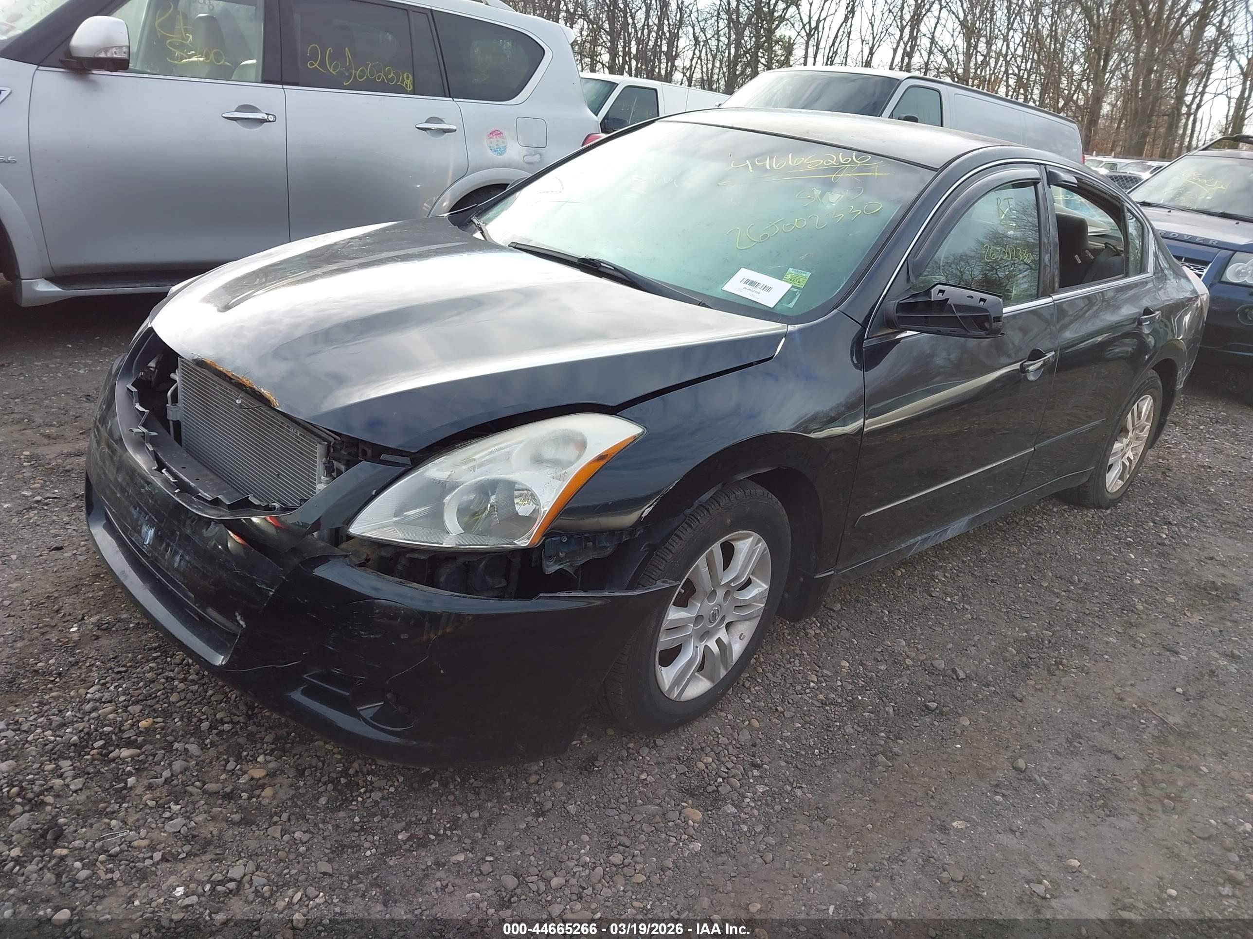 NISSAN ALTIMA image 2