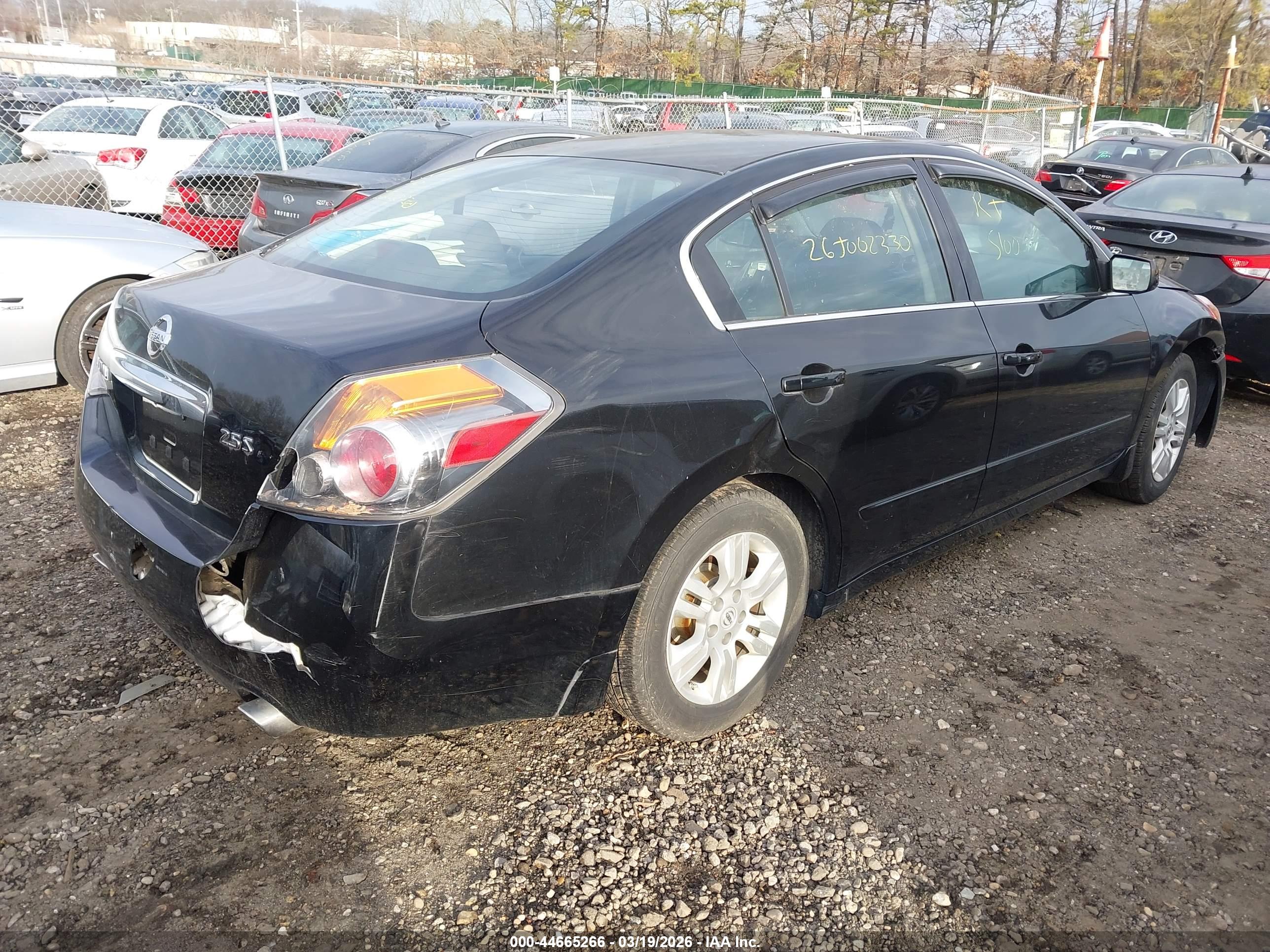 NISSAN ALTIMA image 4