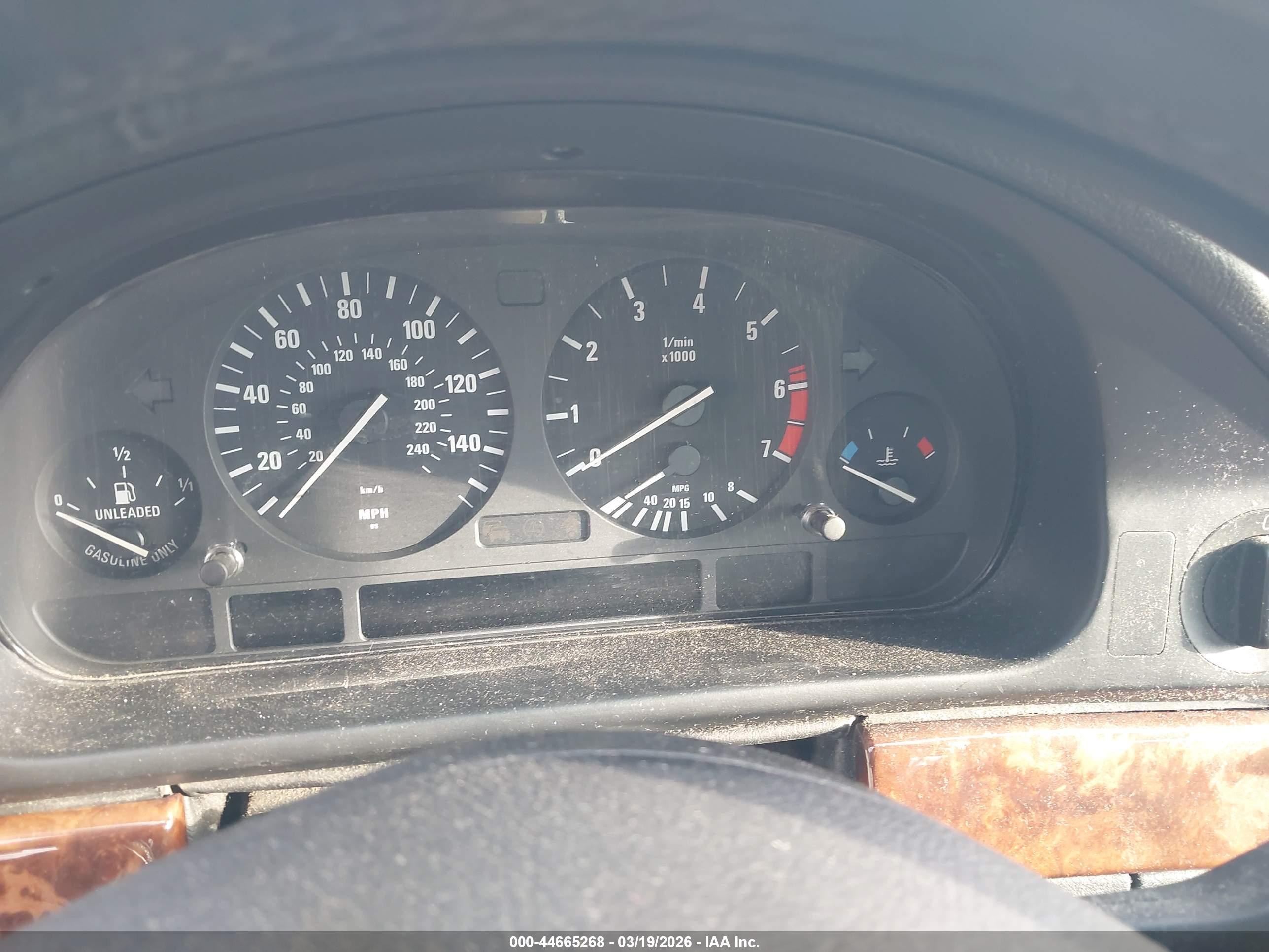 BMW 540I image 7