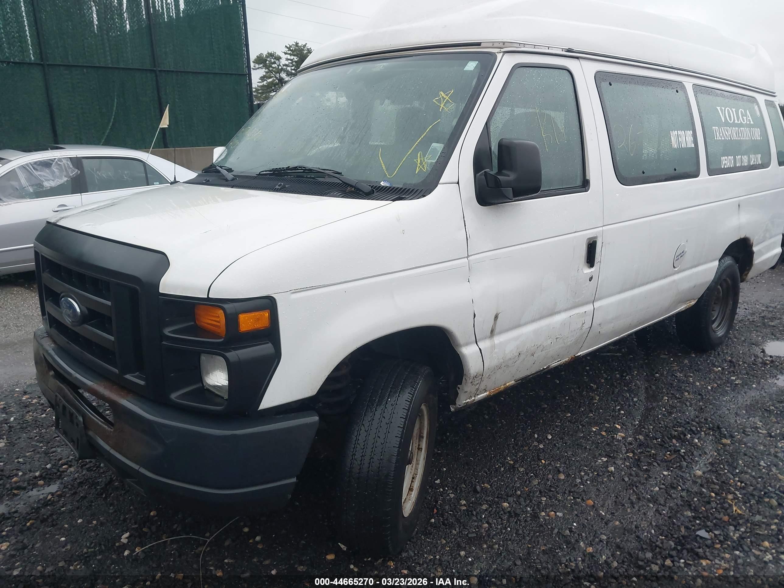 FORD E-350 image 2