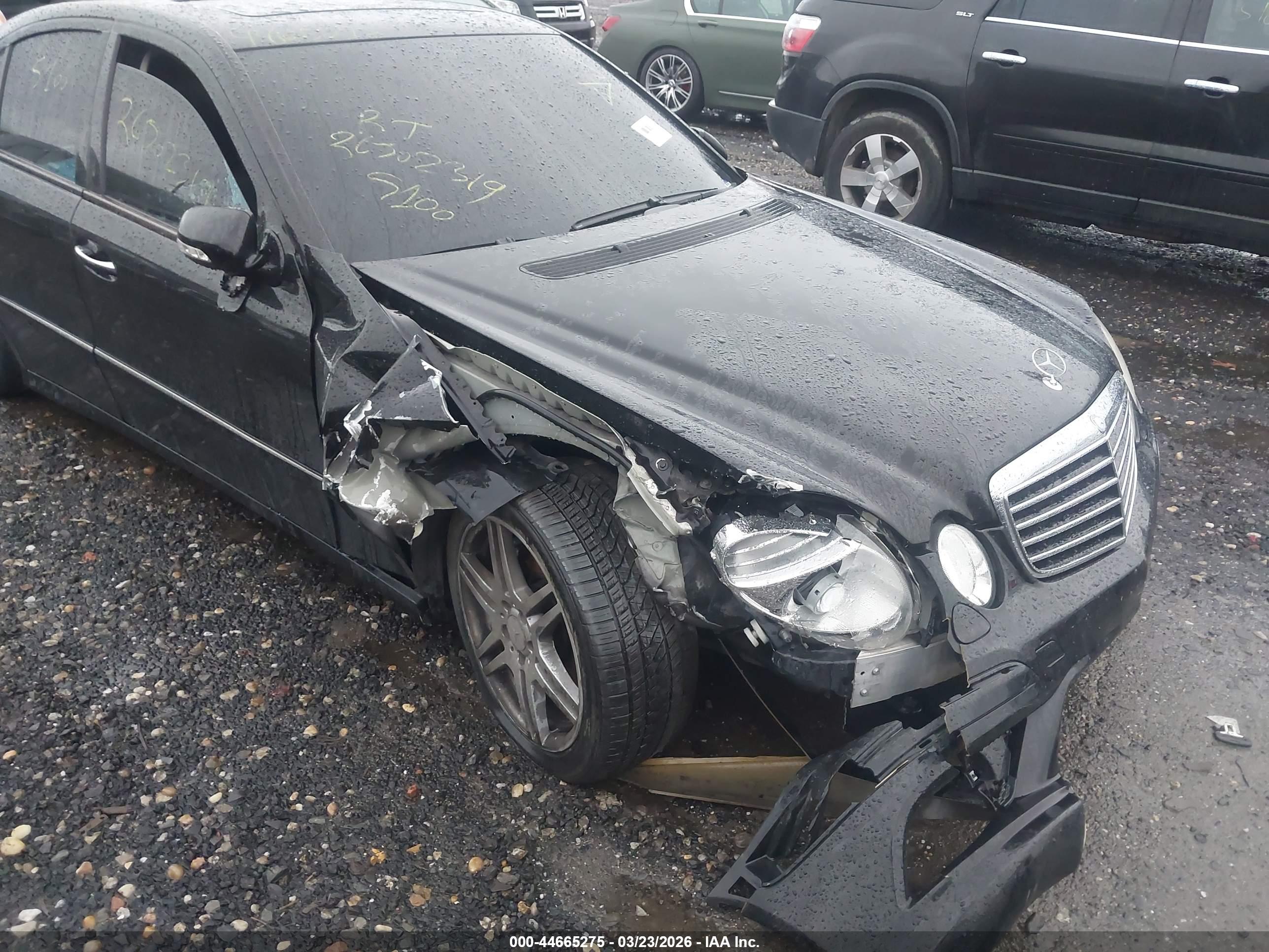 MERCEDES-BENZ E image 6