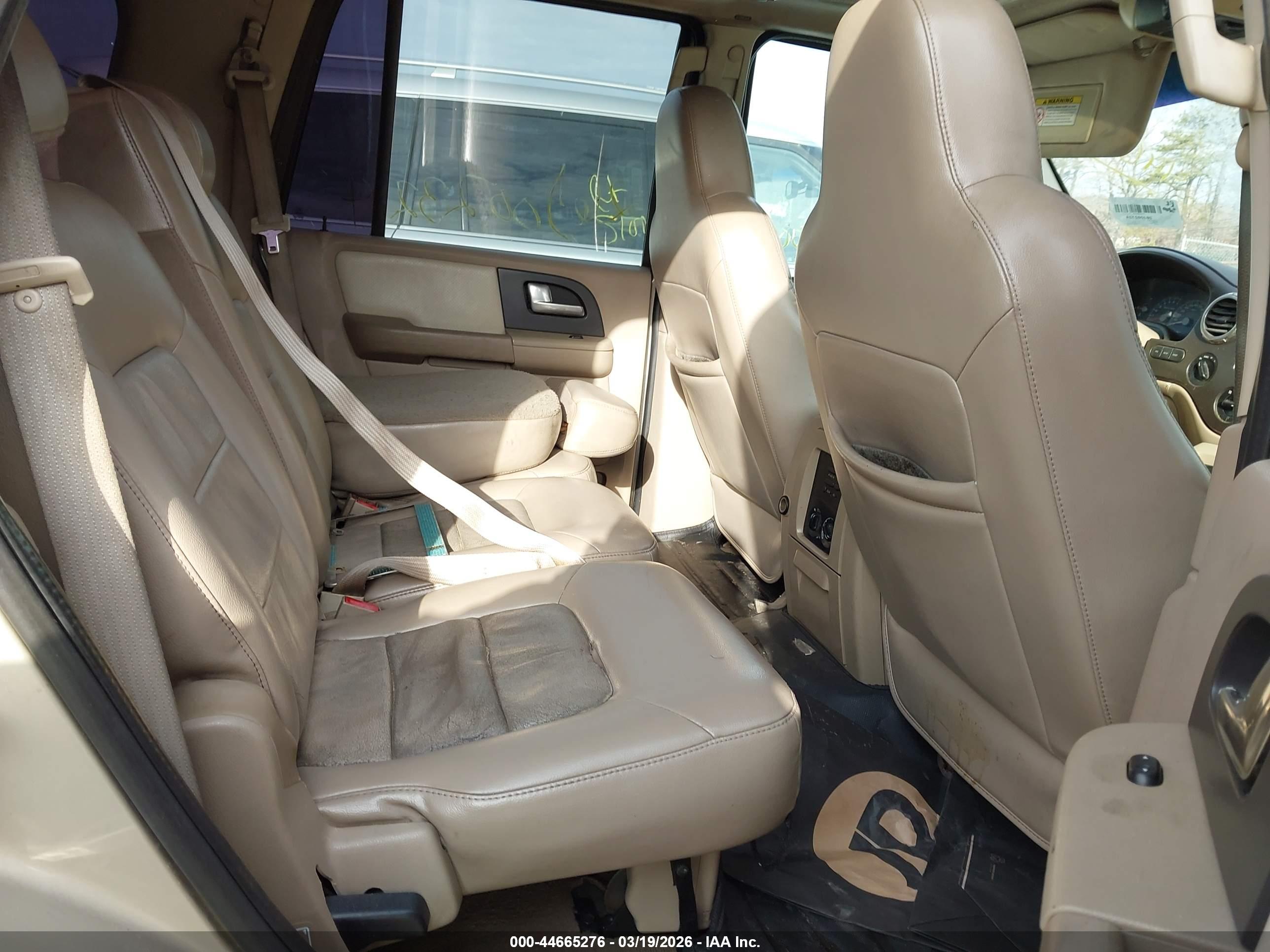 FORD EXPEDITION image 8