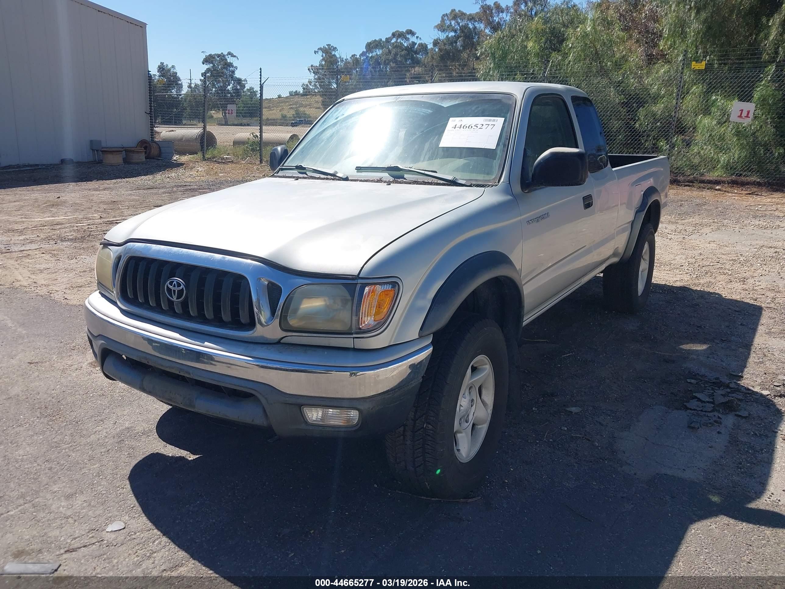 TOYOTA TACOMA image 2