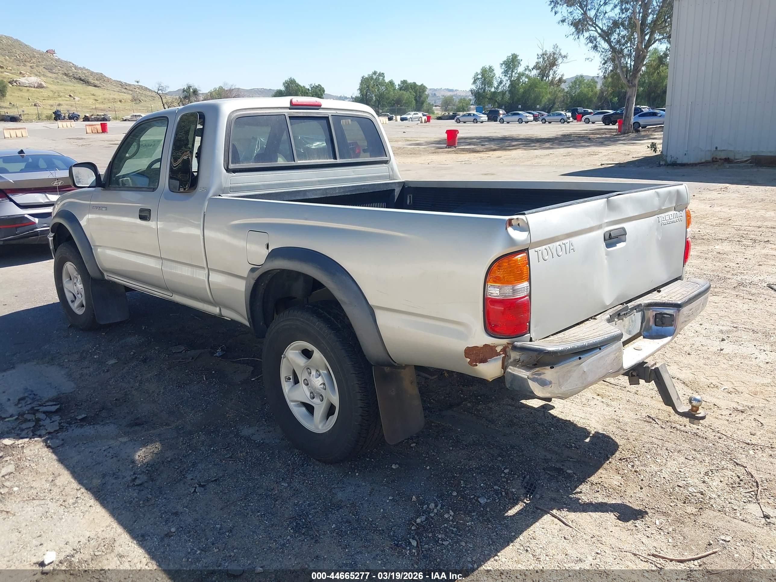 TOYOTA TACOMA image 3