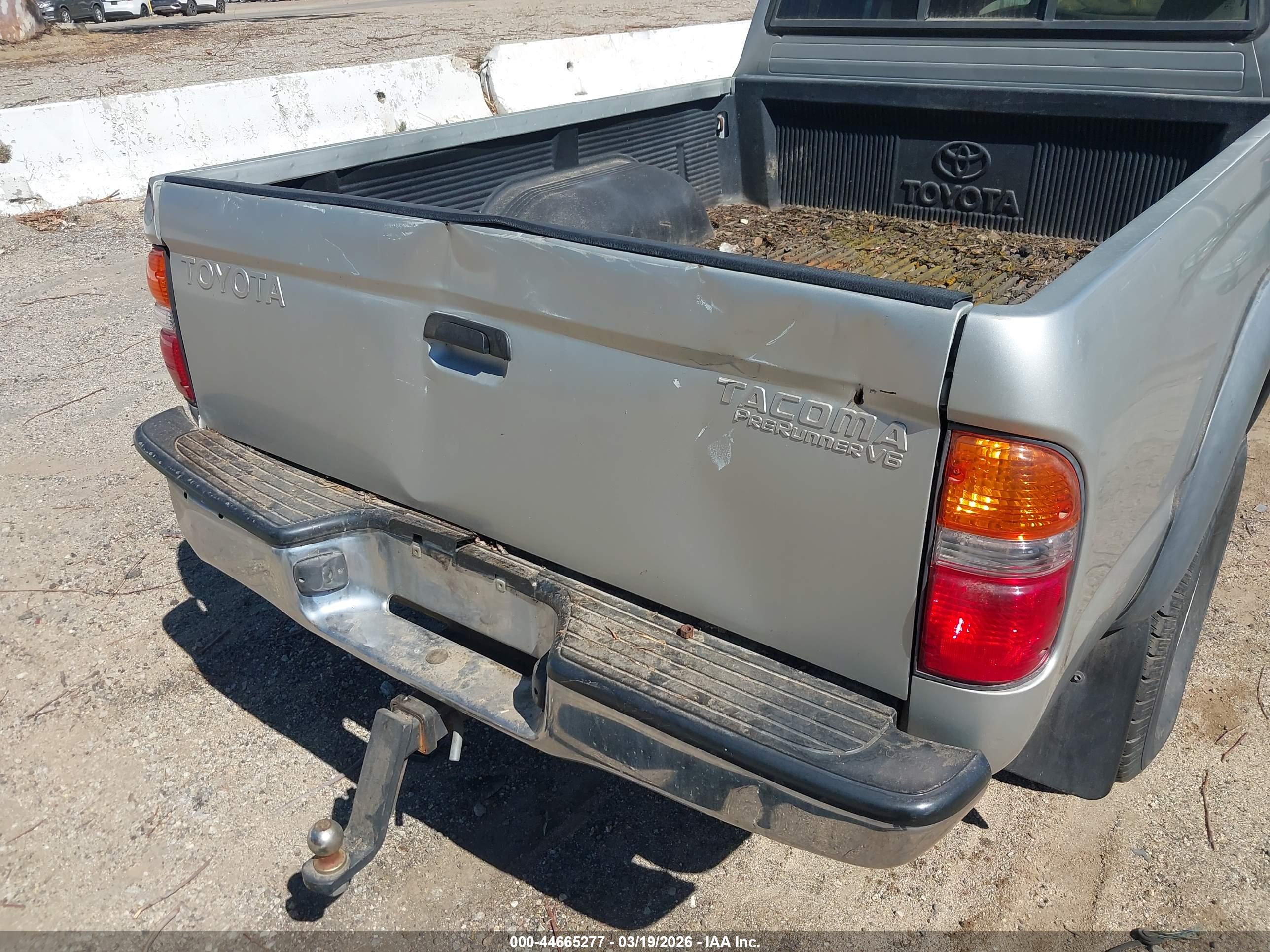 TOYOTA TACOMA image 6