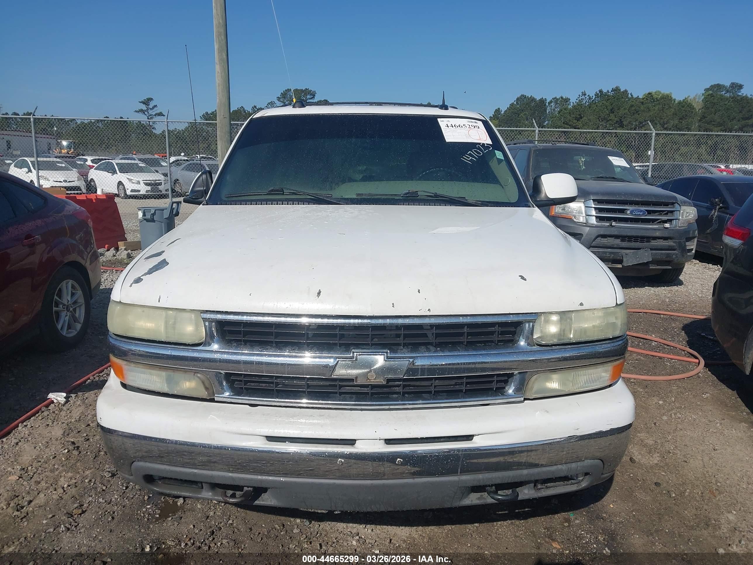 CHEVROLET TAHOE image 6