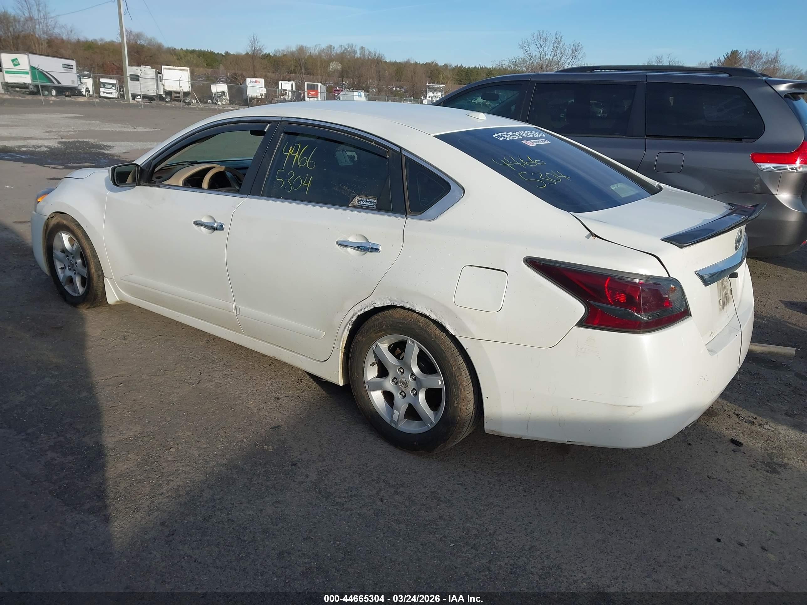 NISSAN ALTIMA image 3