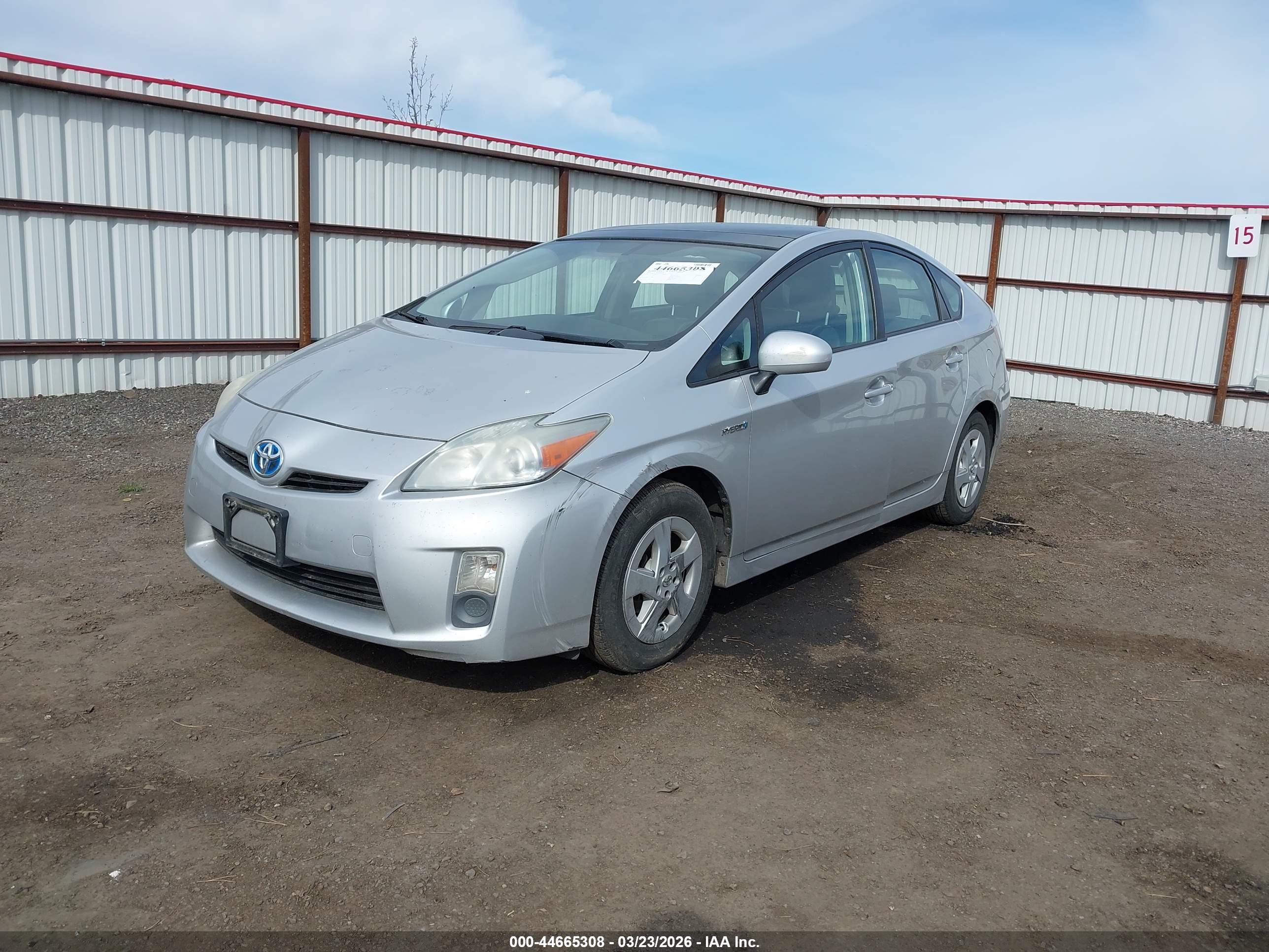 TOYOTA PRIUS image 2